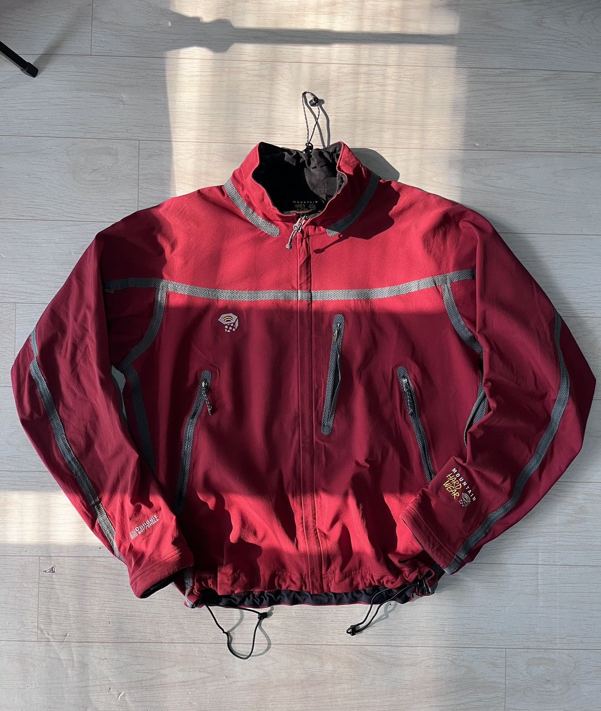 Mountain Hardware Conduit Hardshell outlet Hooded Ski Jacket Size Small red black