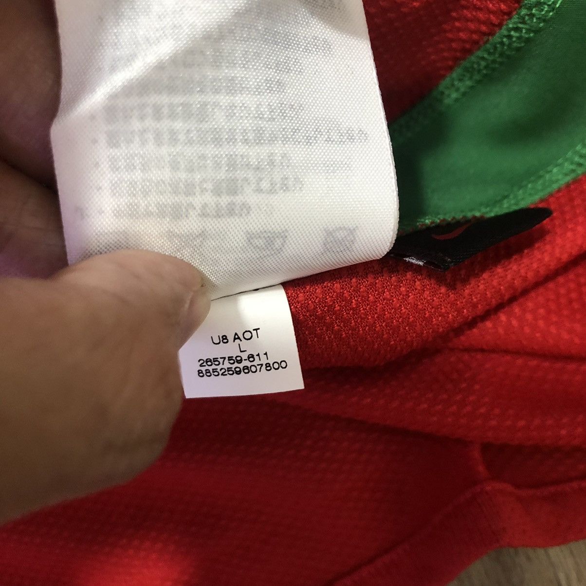 Nike Portugal Euro2008 home shirt #7 Ronaldo (Bnwt) Size US L / EU 52-54 / 3 - 9 Thumbnail