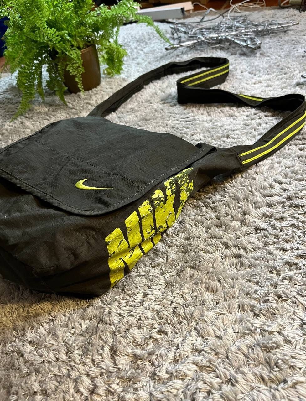 Nike × Vintage 00s Nike Bag Vintage Streetwear Big Logo Swoosh Rare Size ONE SIZE - 3 Thumbnail