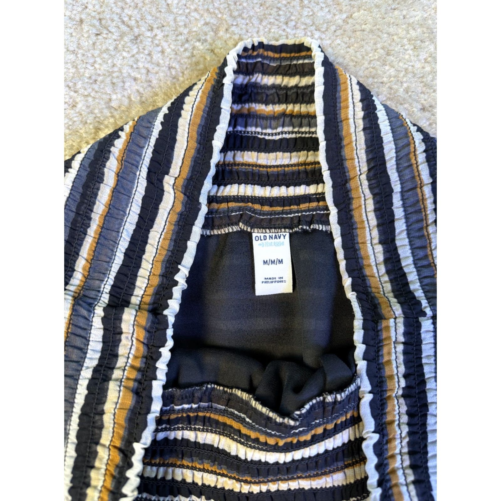Old Navy Old Navy Skirt Shirt? Wait. Size 32" / US 10 / IT 46 - 2 Thumbnail