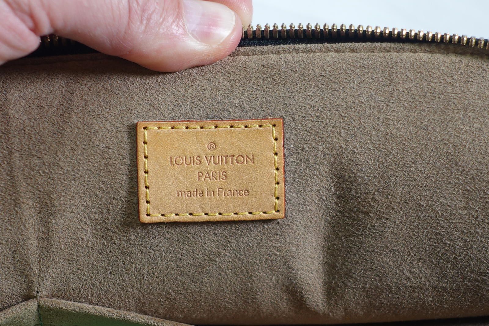 Louis Vuitton Louis Vuitton x Takashi Murakami Alma PM Handbag in Black Size ONE SIZE - 6 Thumbnail