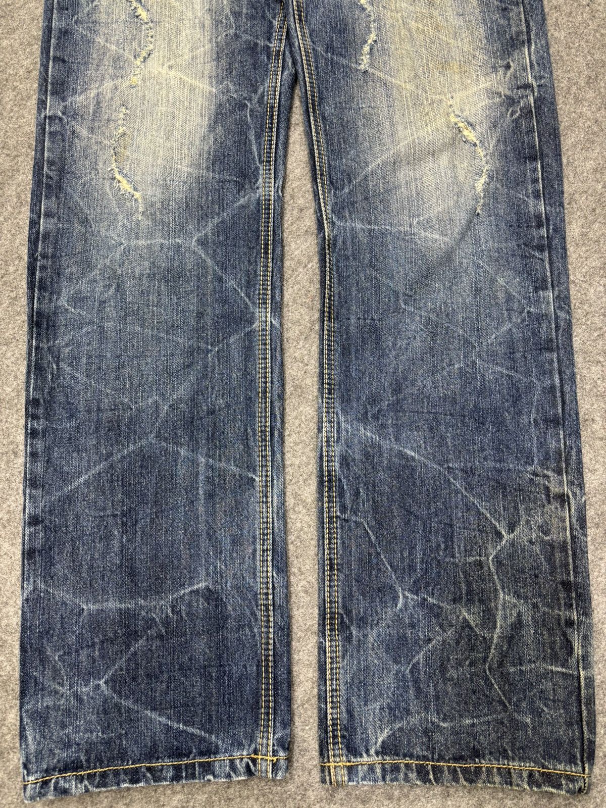 Seditionaries 💥Insane💥SorriderexBack&Forth Spiral Distressed Denim F661 Size US 33 - 7 Thumbnail