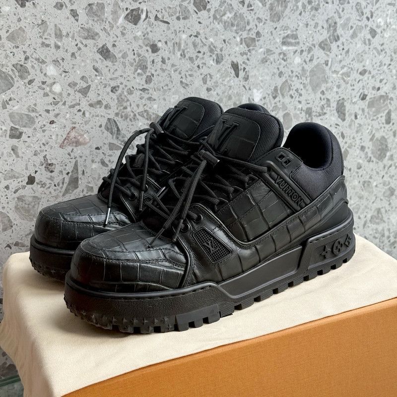 Louis Vuitton Louis Vuitton Trainer Maxi Black Low-Top Sneakers