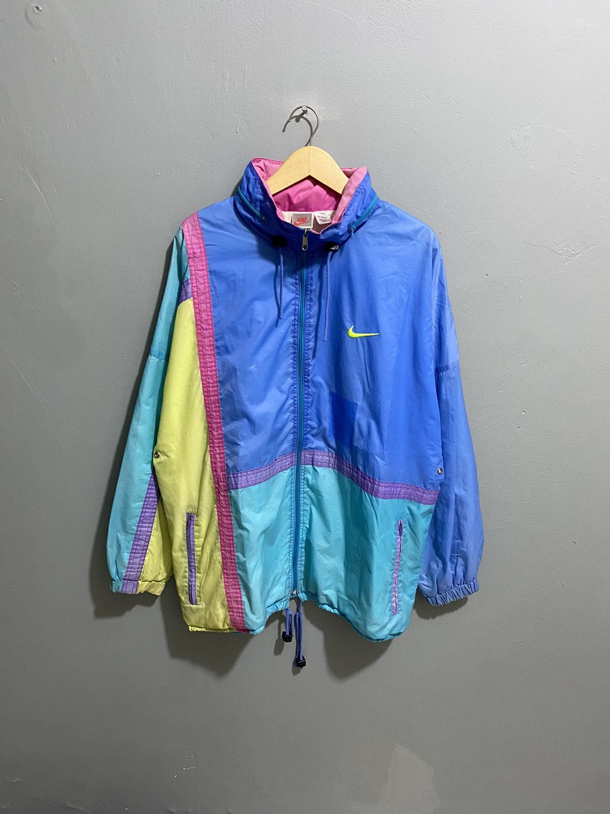 Nike Nike windbreaker colorblock Size US XL / EU 56 / 4 - 1 Thumbnail