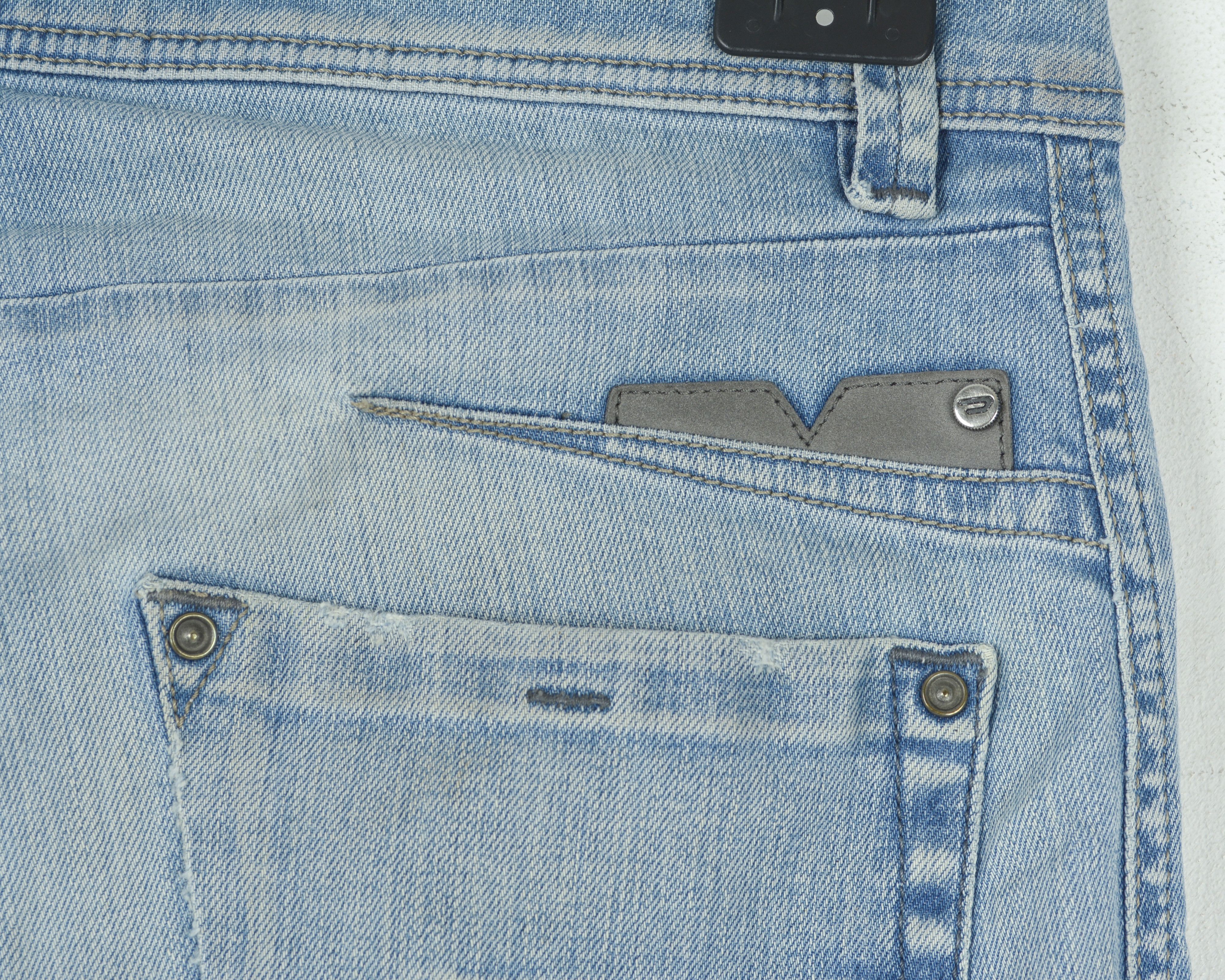 Diesel Darron W32 L32 Regular Slim Tapered Fit Jeans Pants Trousers Size US 32 / EU 48 - 5 Thumbnail