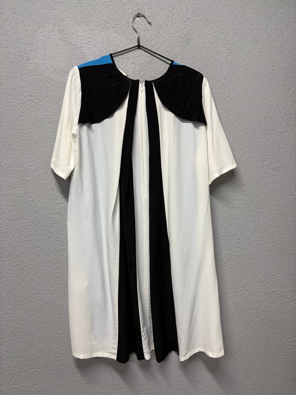 Love Moschino NEW NWT Love Moschino womens silk two sided t shirt US 4 Size S / US 4 / IT 40 - 10 Thumbnail