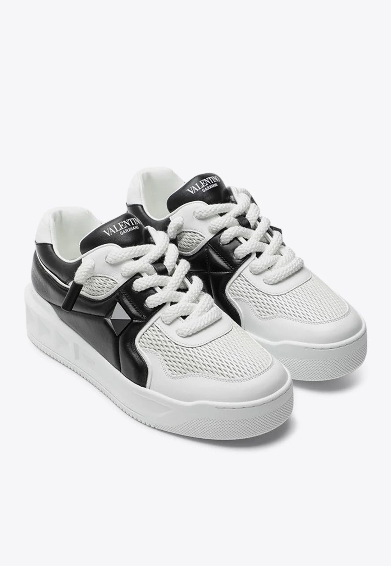 Valentino o1s22i1n1224 Low-Top Sneakers in White Black Size US 11 / EU 44 - 2 Thumbnail