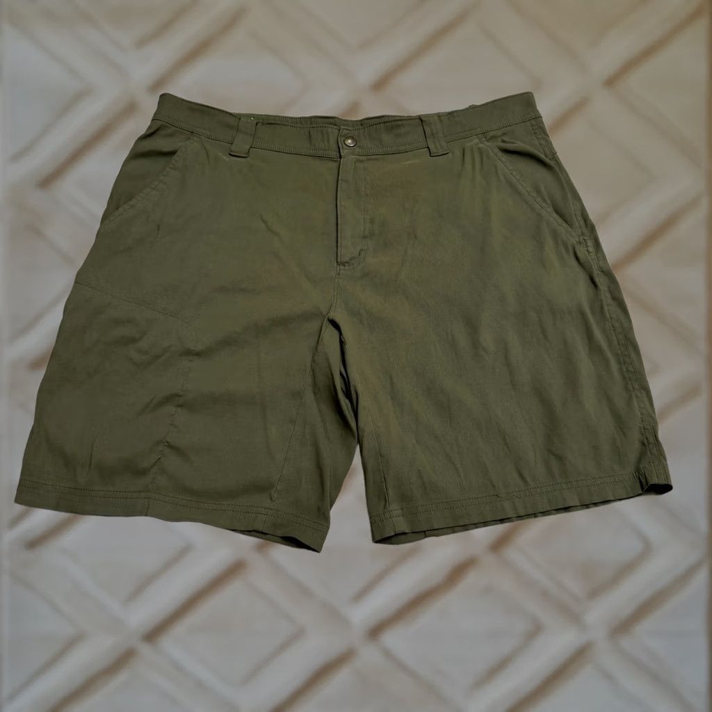 Olive Columbia Silver Ridge II Outdoor Hiking Shorts Mens 38 Olive Green Nylon Trail Shorts Medium Pocketed Size US 38 / EU 54 - 1 Thumbnail