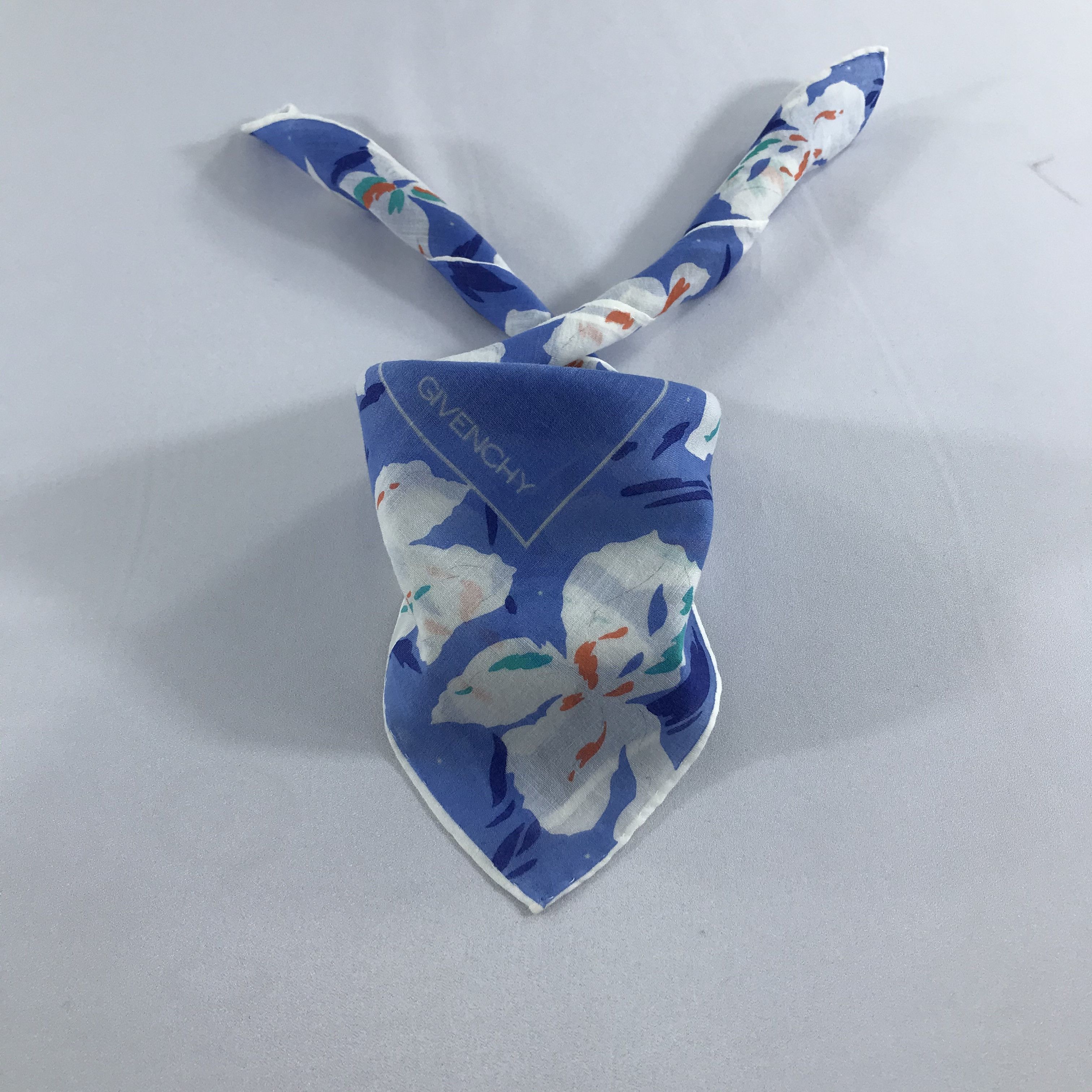 Givenchy Givenchy Floral Handkerchief Neckerchief Bandana H877 Size ONE SIZE - 2 Thumbnail