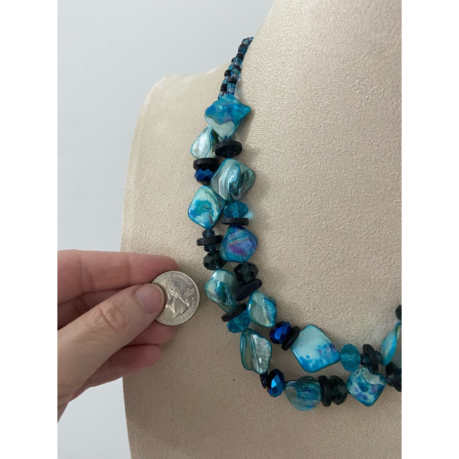 Other bright blue shell bead necklace Size ONE SIZE - 2 Thumbnail