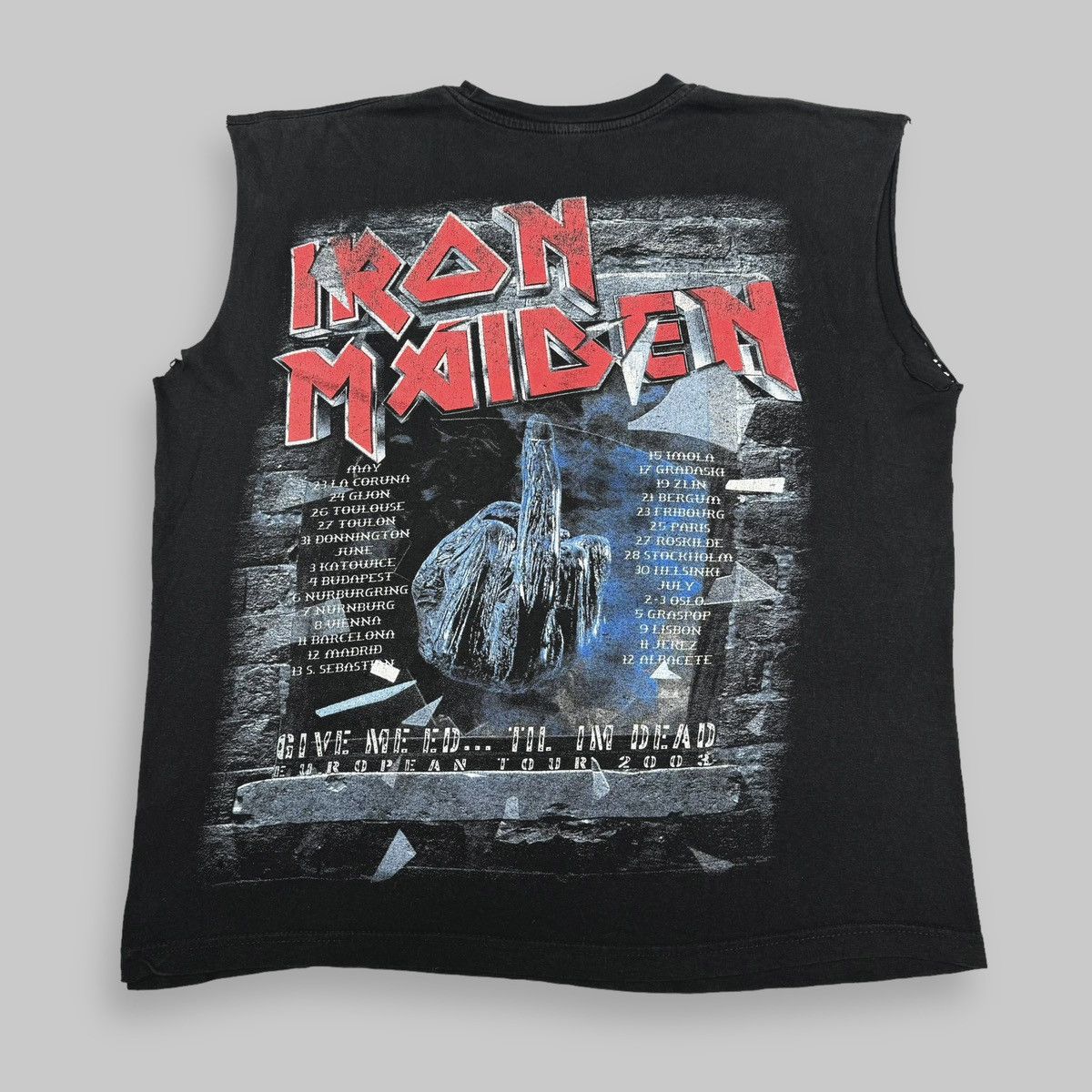 Band Tees Vintage 2003 Iron Maiden Rare Tour Euro Sleeveless T Shirt Size US L / EU 52-54 / 3 - 1 Thumbnail