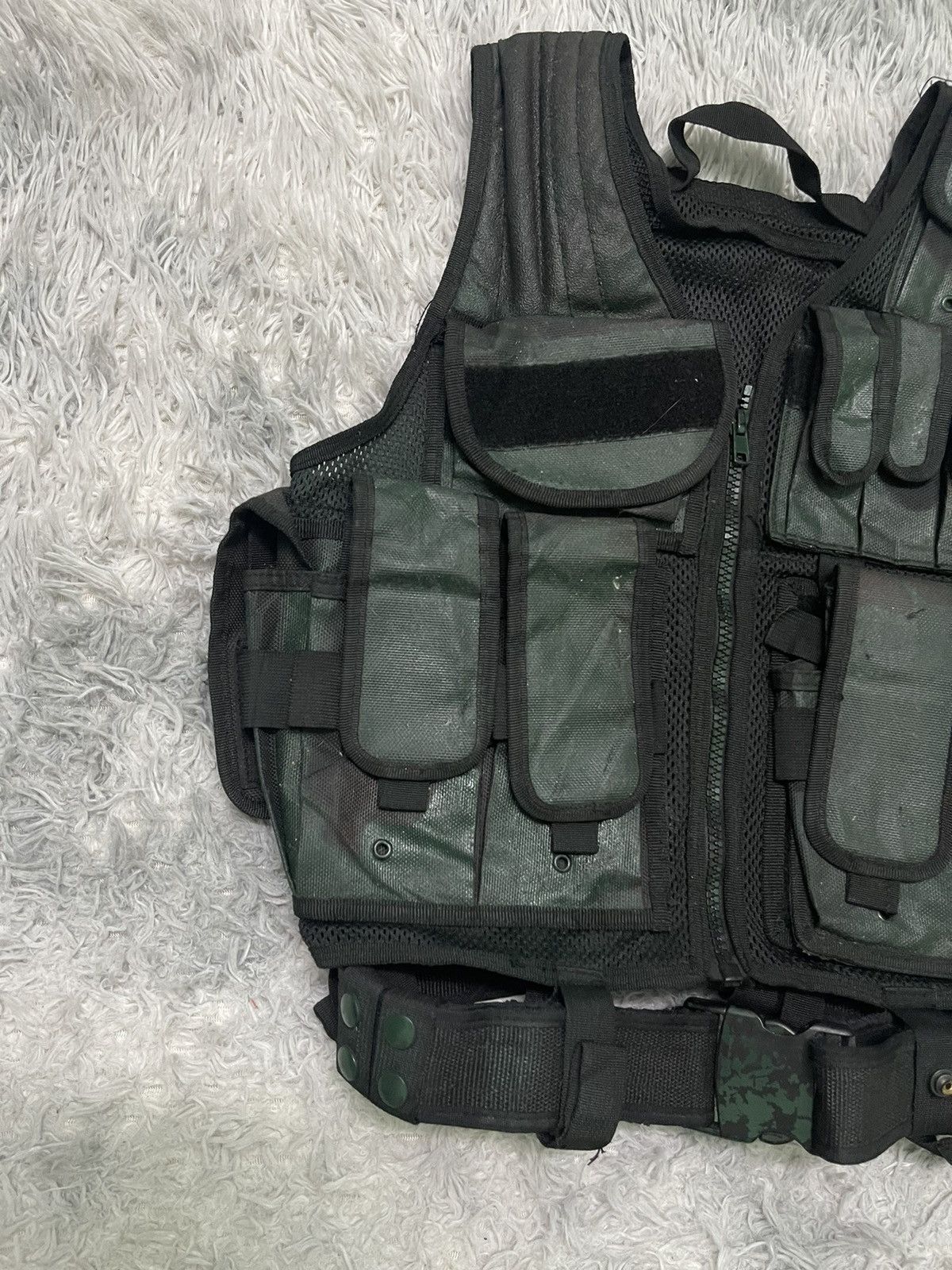 Vintage S.W.A.T TACTICAL VEST RARE DESIGN Size US S / EU 44-46 / 1 - 4 Thumbnail