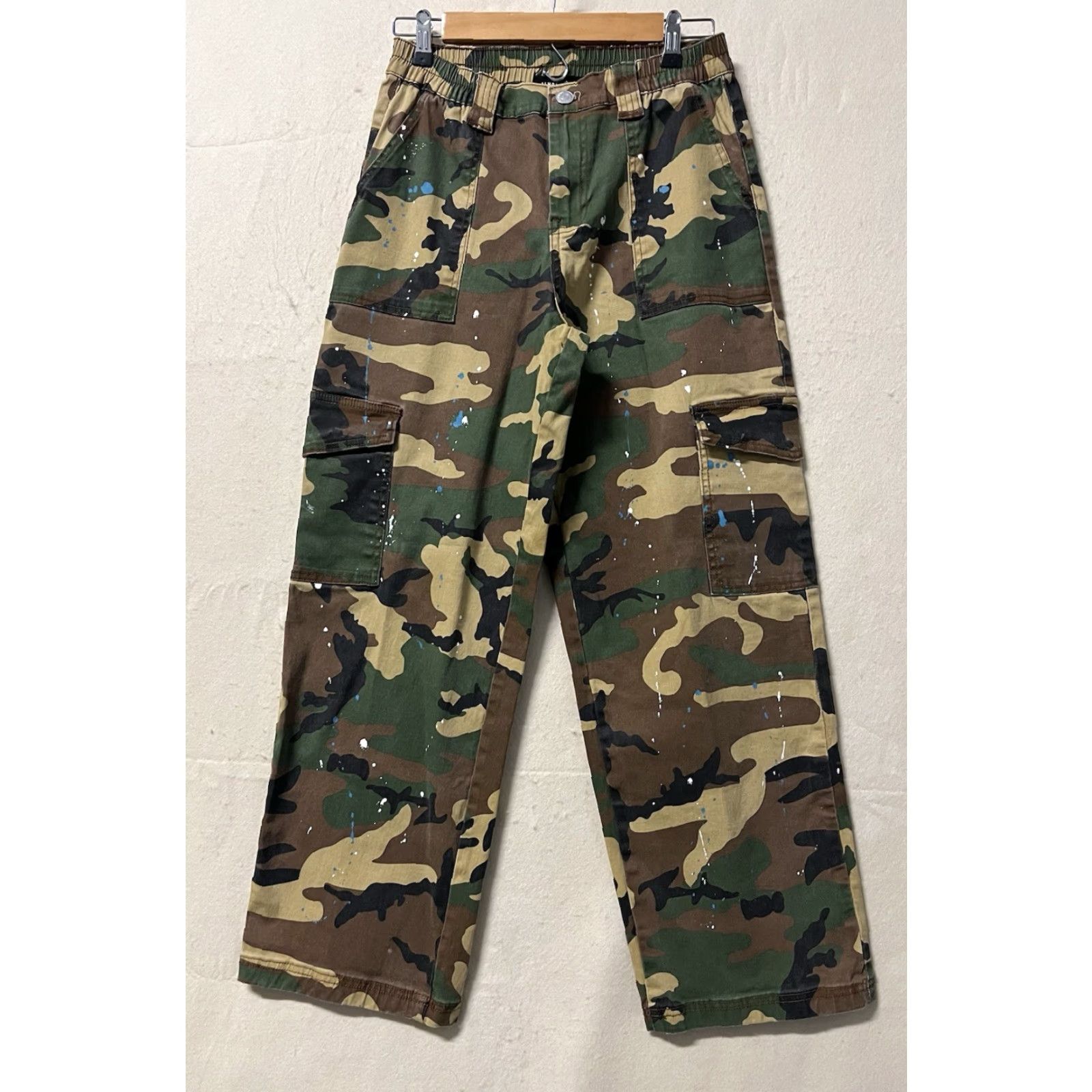 Almost Famous Almost Famous Cargo Pants Womens Medium Camo Green Paint Splatter Streetwear Size 32" / US 10 / IT 46 - 2 Thumbnail