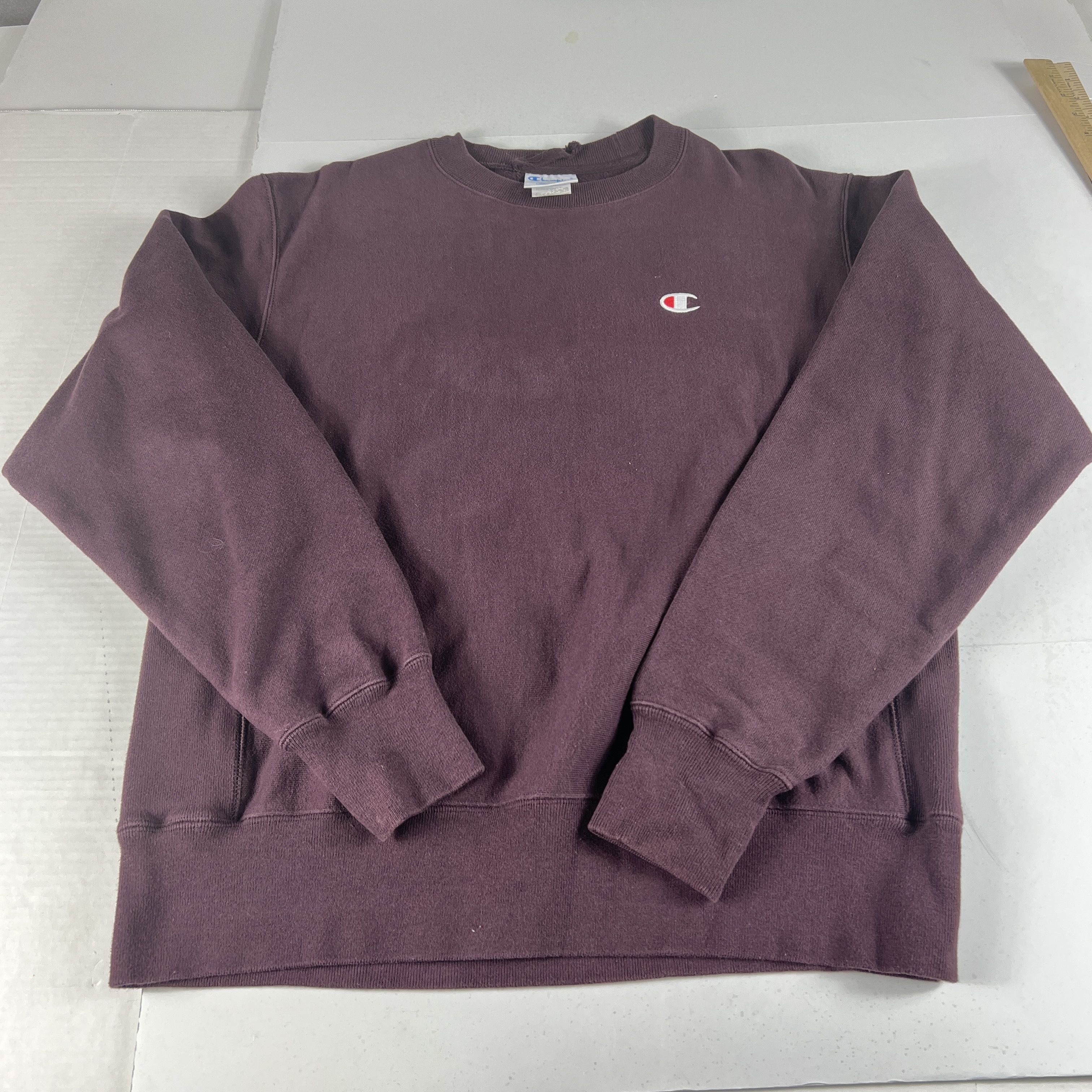 Champion × Vintage Y2K Champion Reverse Weave Sweatshirt Purple Logo Crewneck Size US M / EU 48-50 / 2 - 1 Thumbnail