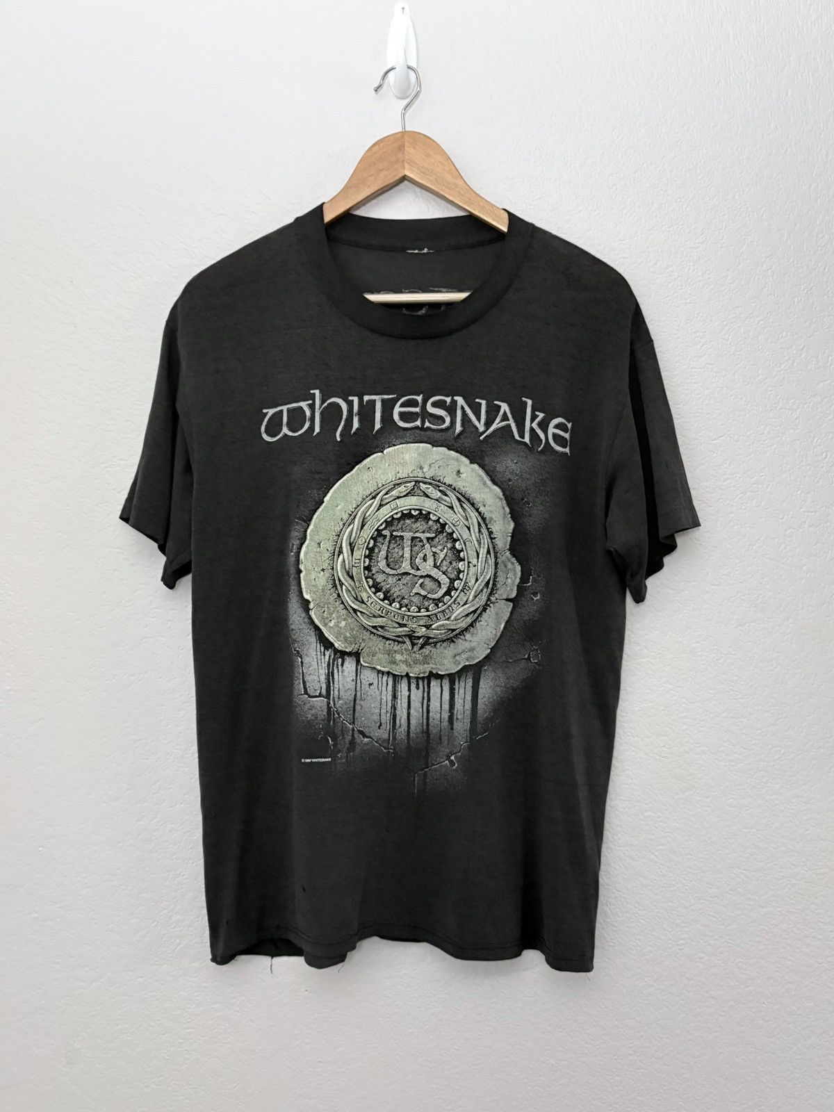 Vintage Whitesnake 1988 Vintage Original Paper Thin Single Stich Tee Size US XL / EU 56 / 4 - 1 Thumbnail
