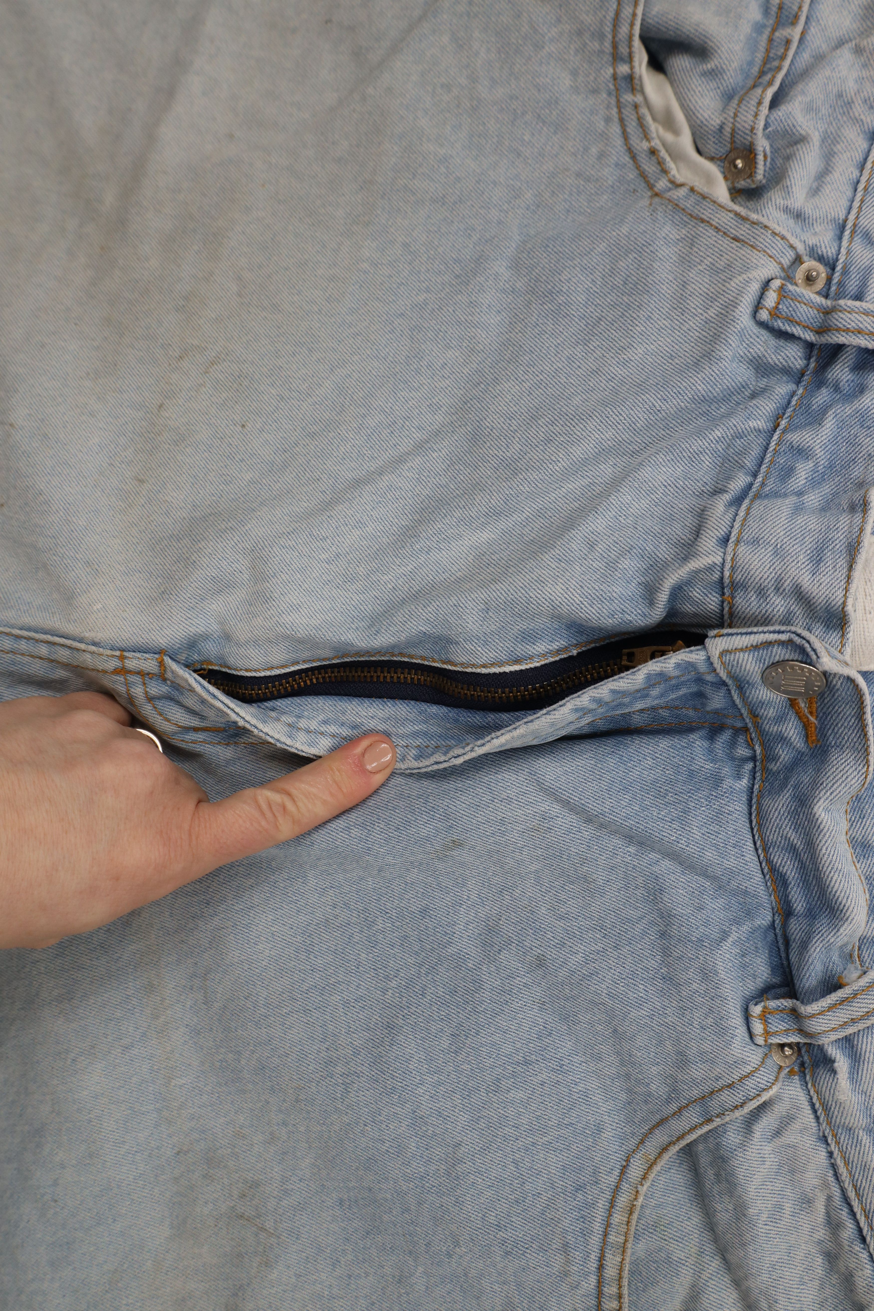Vintage Vintage 90s IOU Baggy Fit Denim Jean Shorts Jorts Cotton Size US 38 / EU 54 - 8 Thumbnail