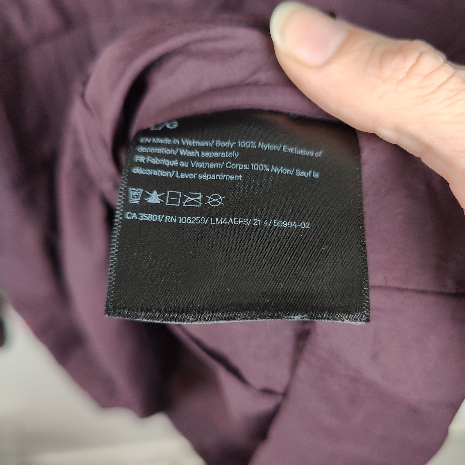 Lululemon Lululemon lab Packable Anorak Pelt Jacket Large Purple Hood Size US L / EU 52-54 / 3 - 7 Thumbnail