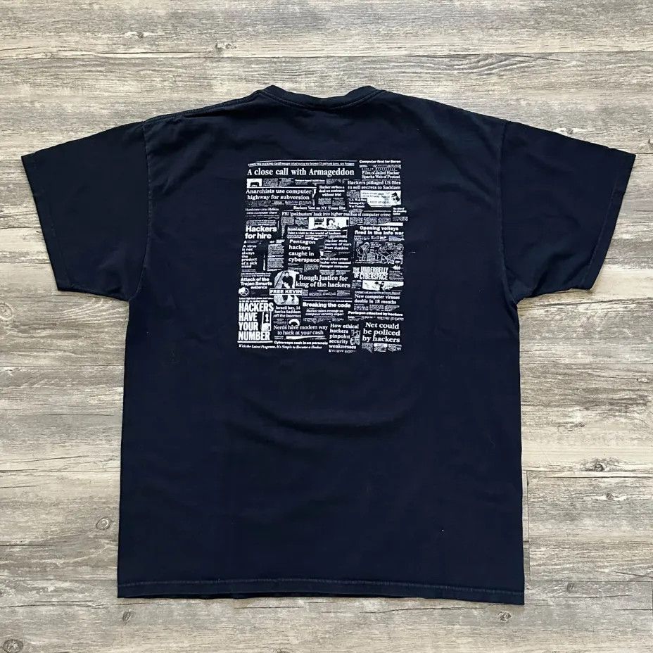 Fruit Of The Loom Vintage 2600 The Hacker Quarterly Blue Box T-Shirt Size XL Size US XL / EU 56 / 4 - 4 Thumbnail