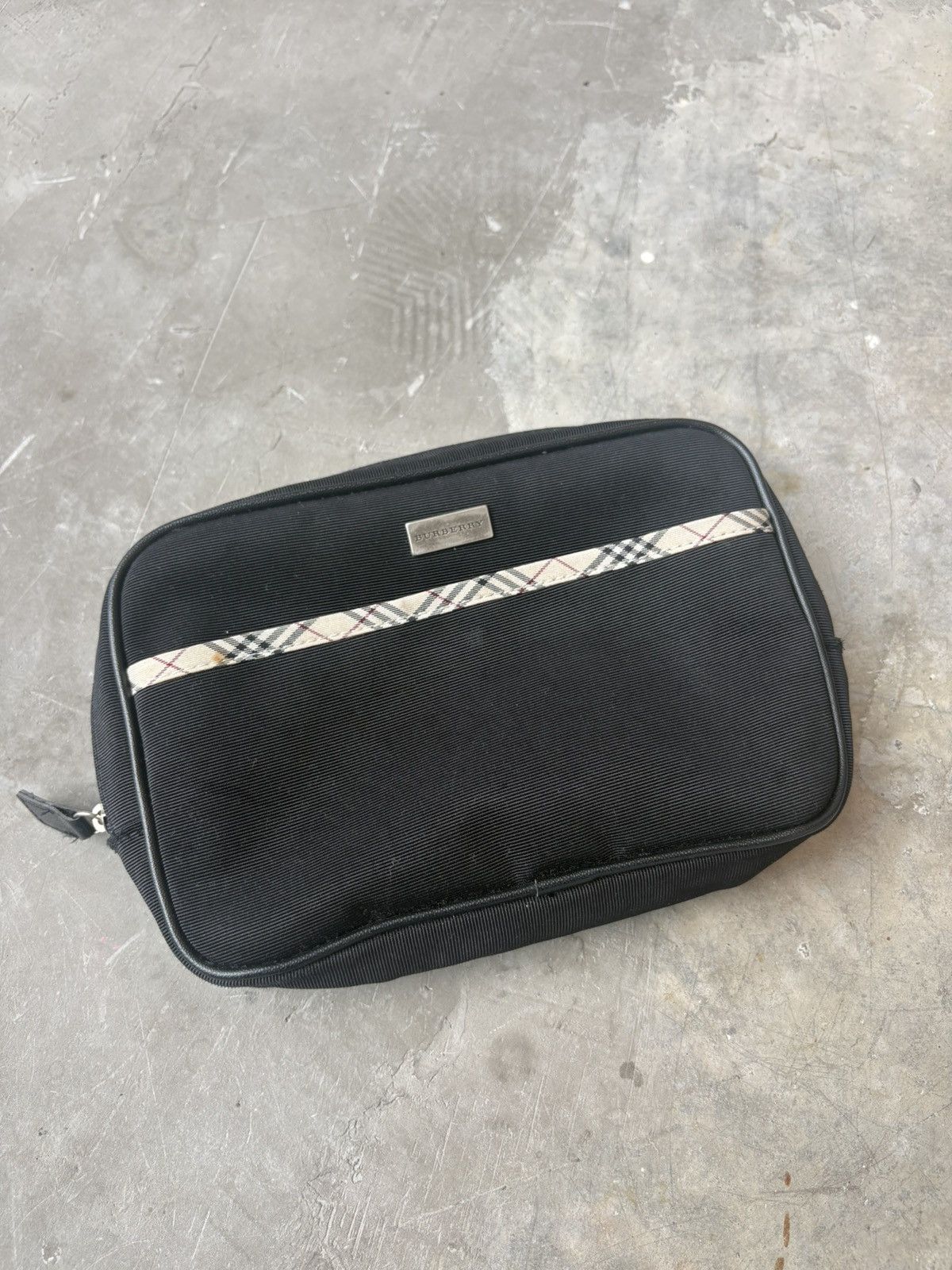 Burberry Burberry Travel Pouch Size ONE SIZE - 1 Thumbnail