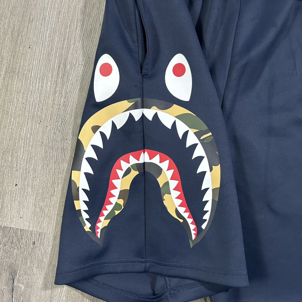 Bape BAPE Side Shark Shorts Size US 34 / EU 50 - 2 Thumbnail