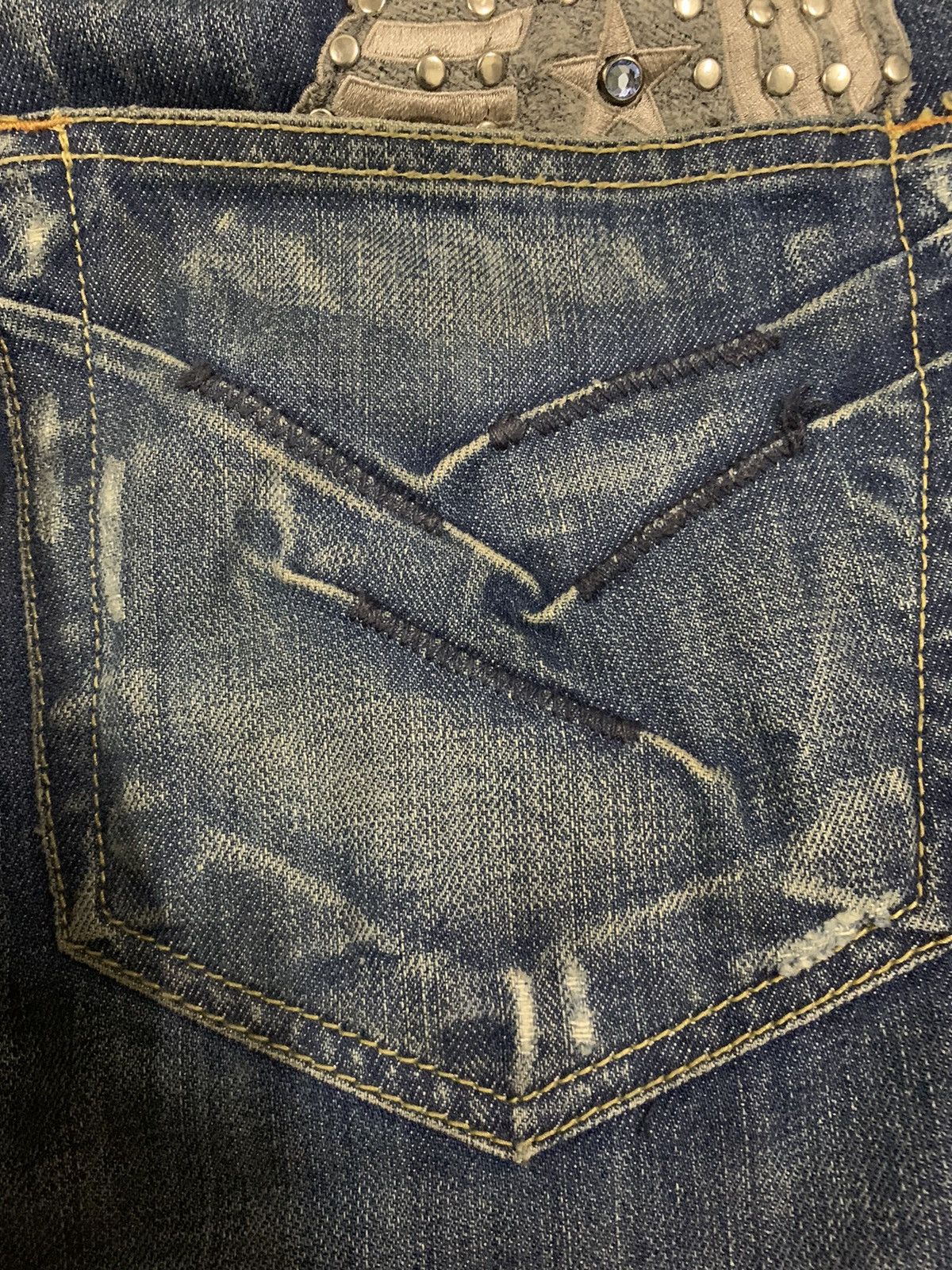 Tornado Mart Vintage Jimmy Taverniti Studded Flare Distress Grunge Jeans Size US 31 - 16 Thumbnail