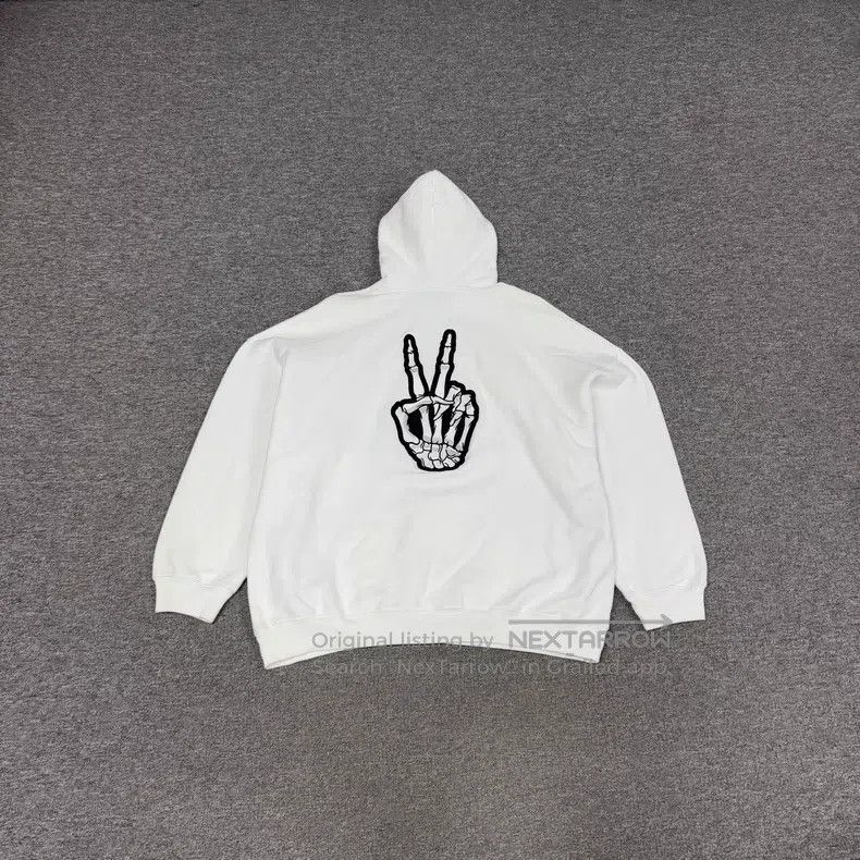 Balenciaga Balenciaga Dissolving Smile Hoodie Size US XXS / EU 40 - 2 Thumbnail