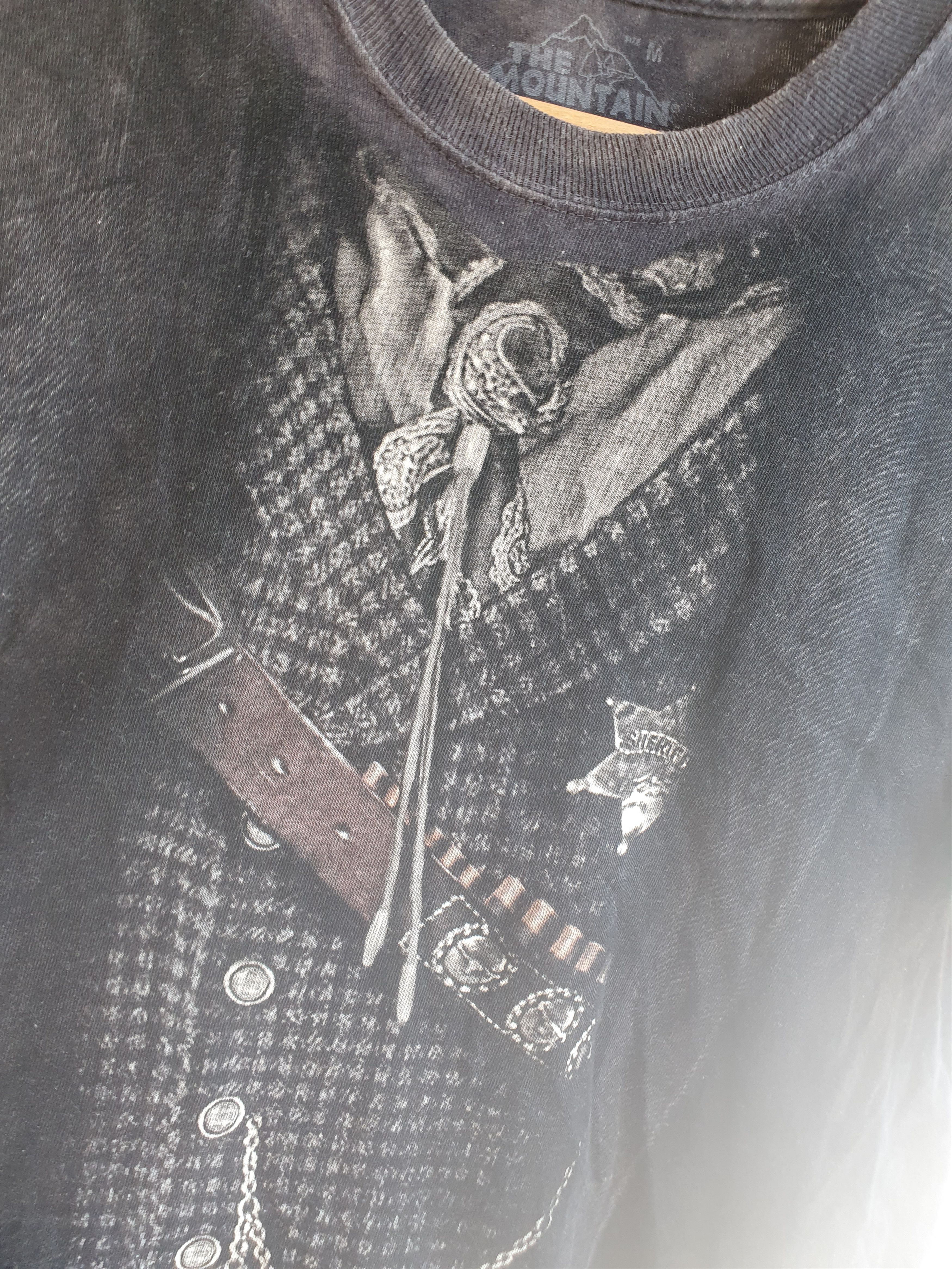 The Mountain The Mountain Sheriff Gunslinger 2015 Michael Cahill tee M Size US M / EU 48-50 / 2 - 7 Thumbnail