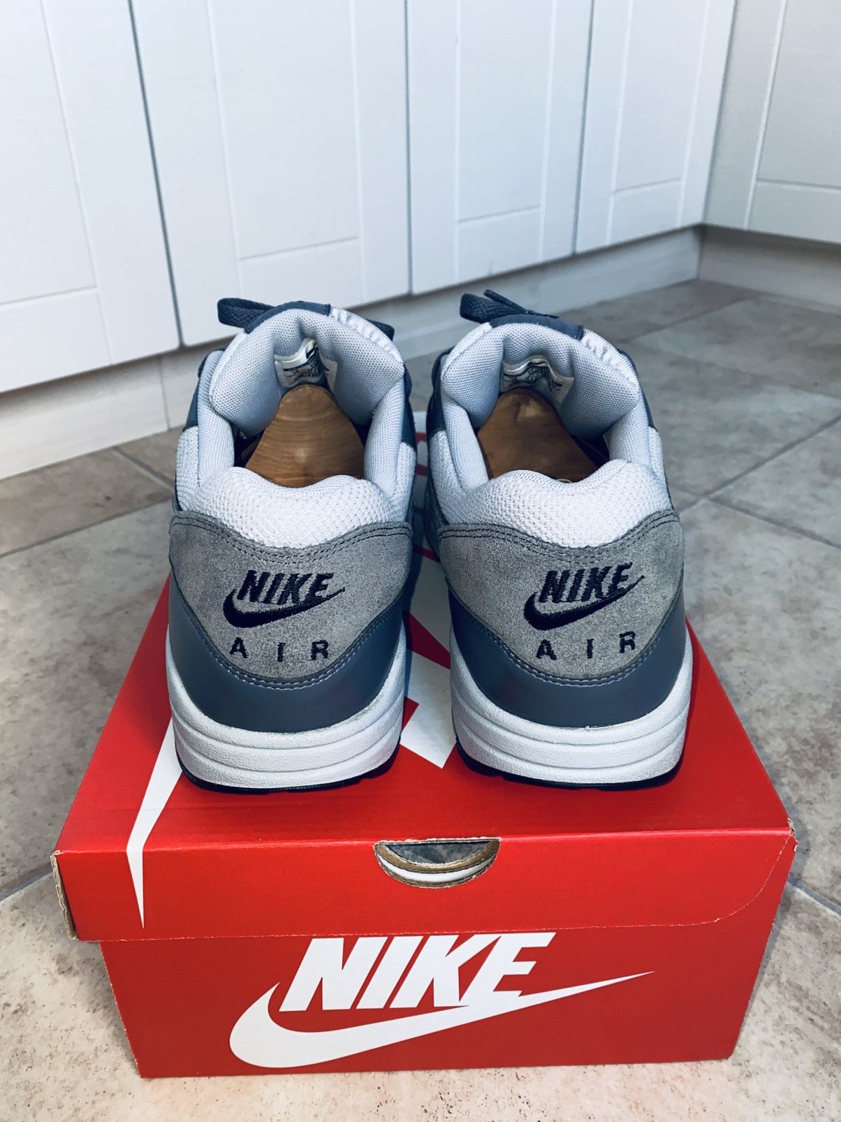 Nike × Patta NikeLab Air Max 1 Prm 2015 Atmos Tn Patta Size US 12 / EU 45 - 9 Thumbnail