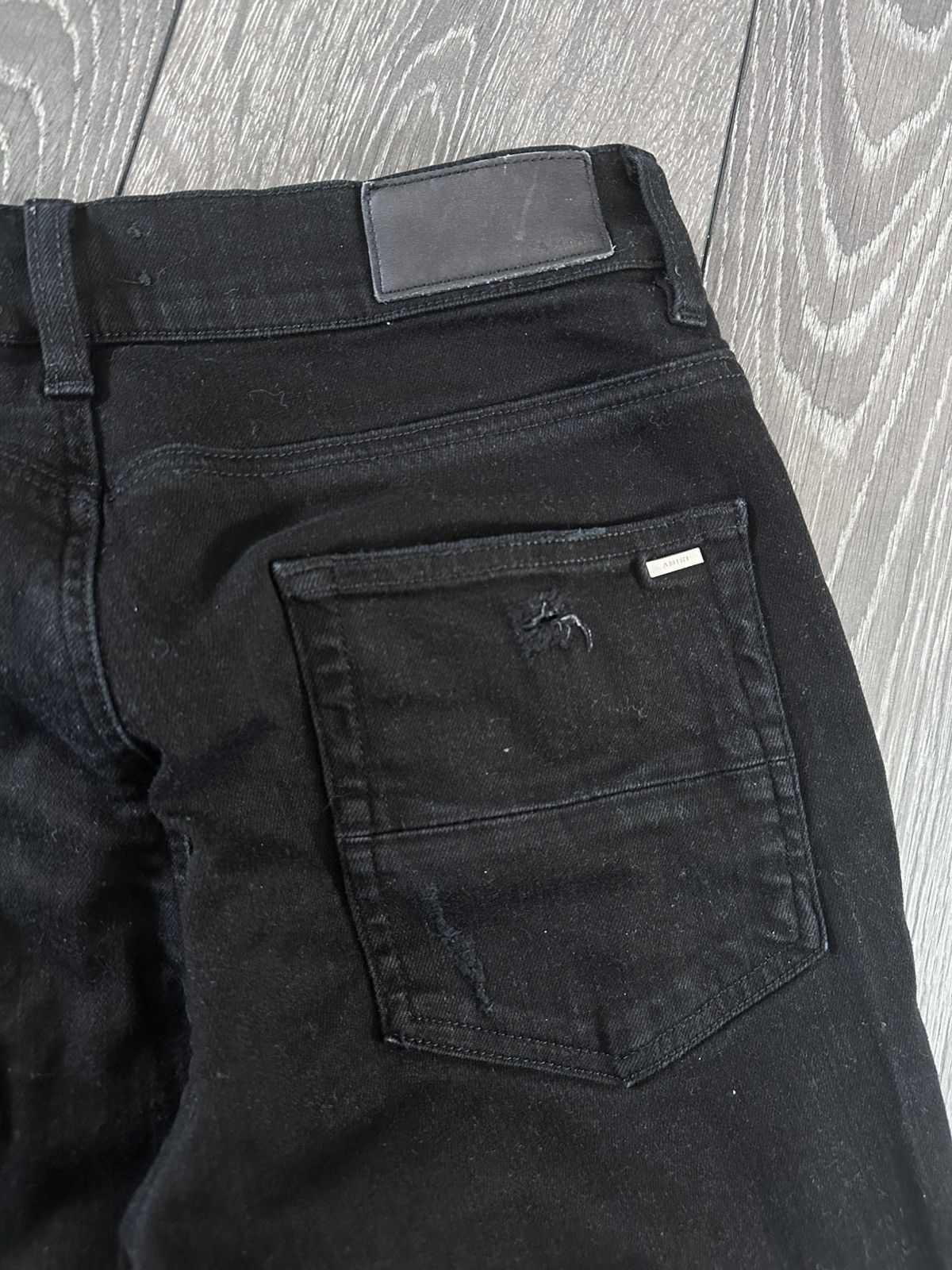 Amiri amiri distressed skinny jeans black Size US 32 / EU 48 - 4 Thumbnail