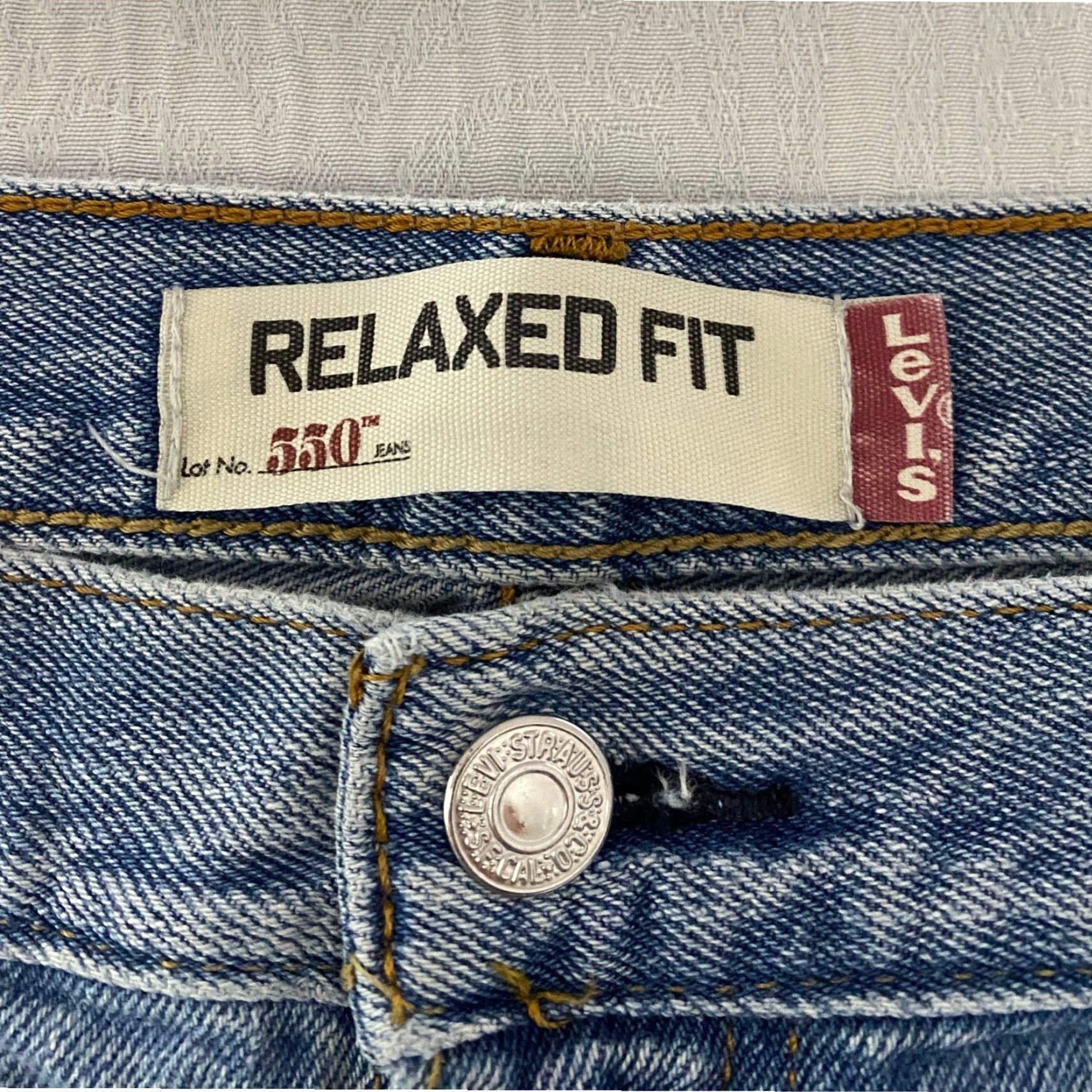 Levi's Levi's 550 Relaxed Fit Jeans Mens 38x30 Blue Light Wash Distressed Denim Size US 38 / EU 54 - 4 Thumbnail