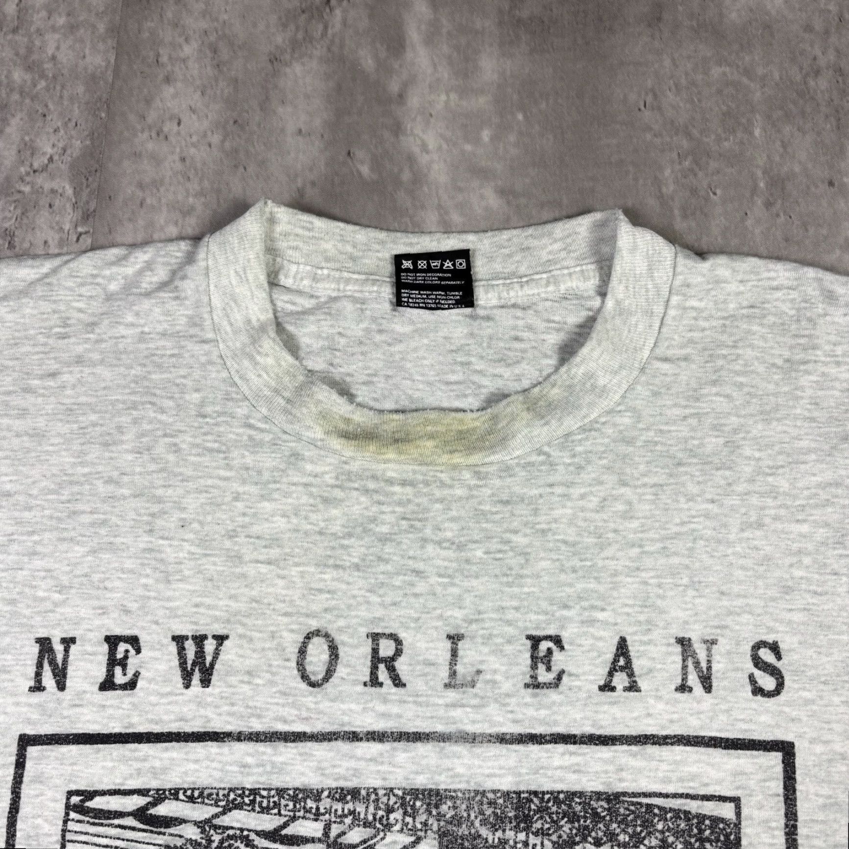 Fruit Of The Loom VINTAGE New Orleans Jazz Club Art T Shirt Gray XL 90s Cotton Fruit of the Loom Mens Crew Neck Short Sleeve Graphic Print Distressed Size US XL / EU 56 / 4 - 4 Thumbnail