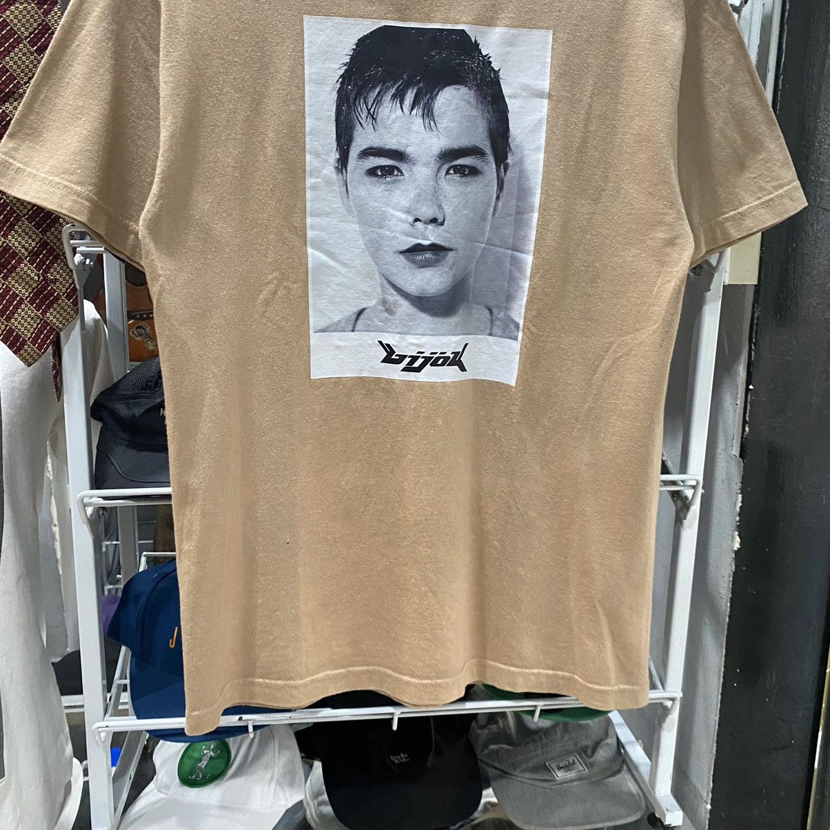 Band Tees × Rap Tees Vtg Bjork Y2K Tees / Titanic Aphex Twin VintageNirvana Tupac Size US M / EU 48-50 / 2 - 4 Thumbnail