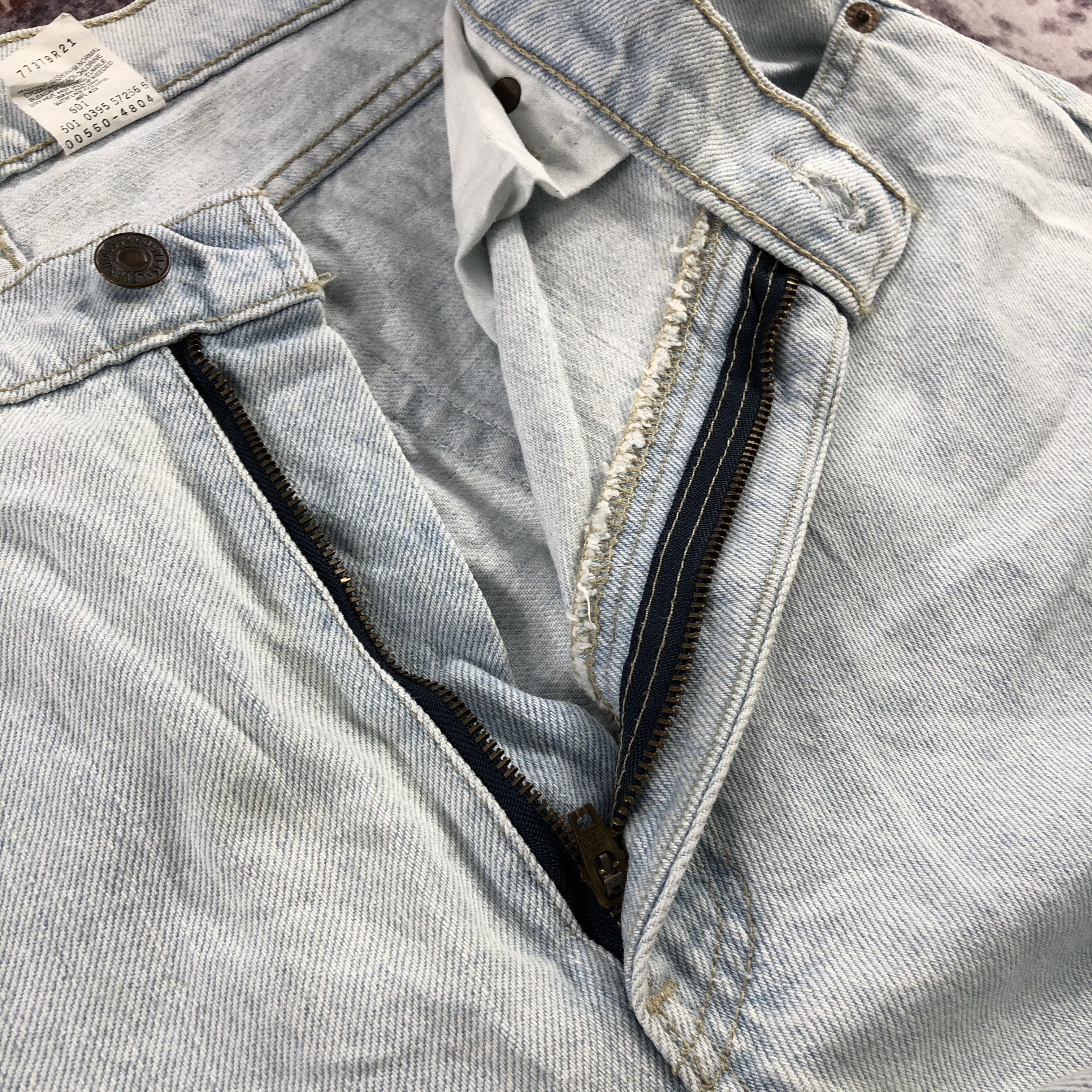 Levi's × Vintage 90s Vintage Light Wash Levis 560 Jeans-JM3097 Size US 33 - 8 Thumbnail