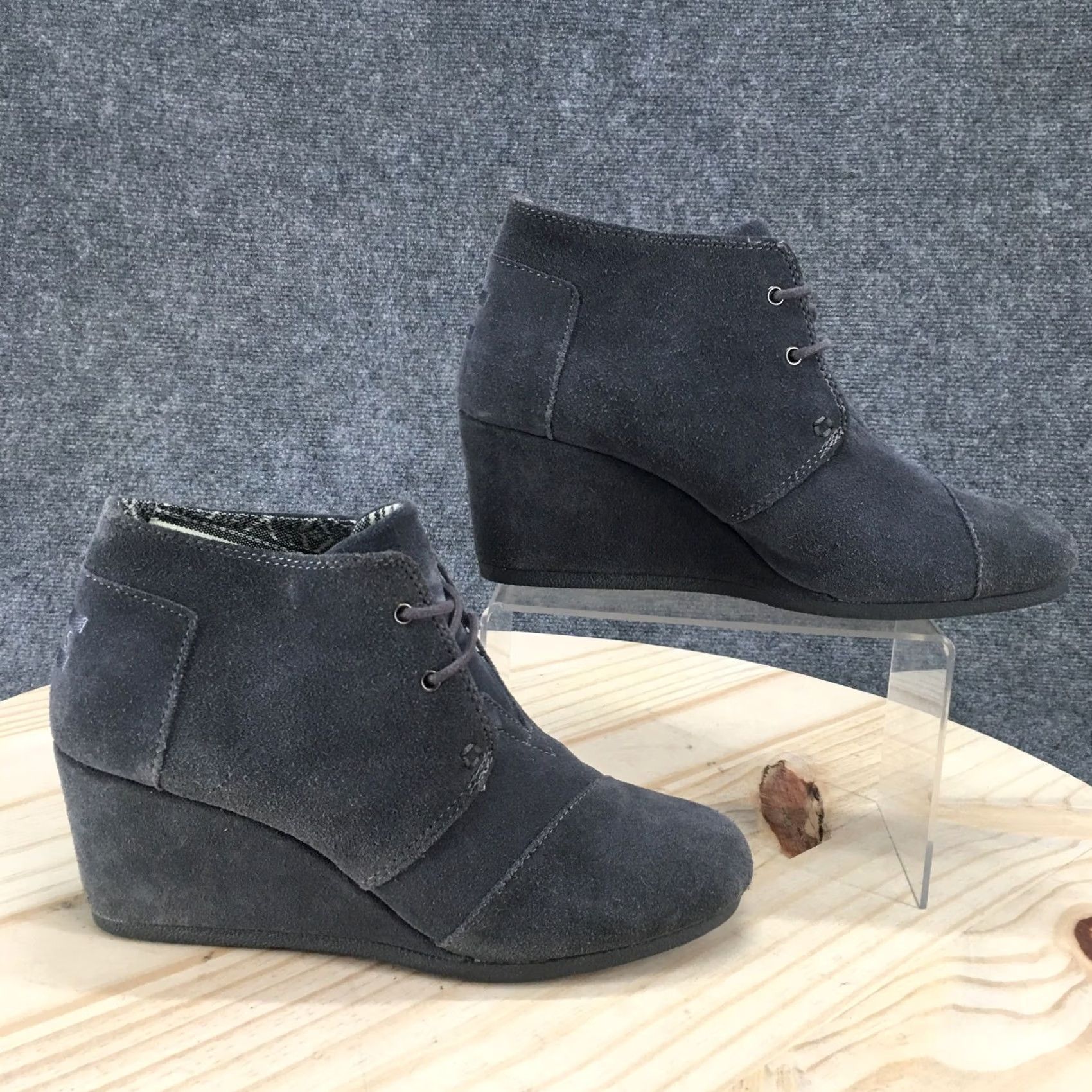 Toms TOMS Boots Womens 9.5 Desert Wedge Ankle Boot Gray Suede Leather Casual Lace Up Boots Size US 10 / IT 40 - 2 Thumbnail