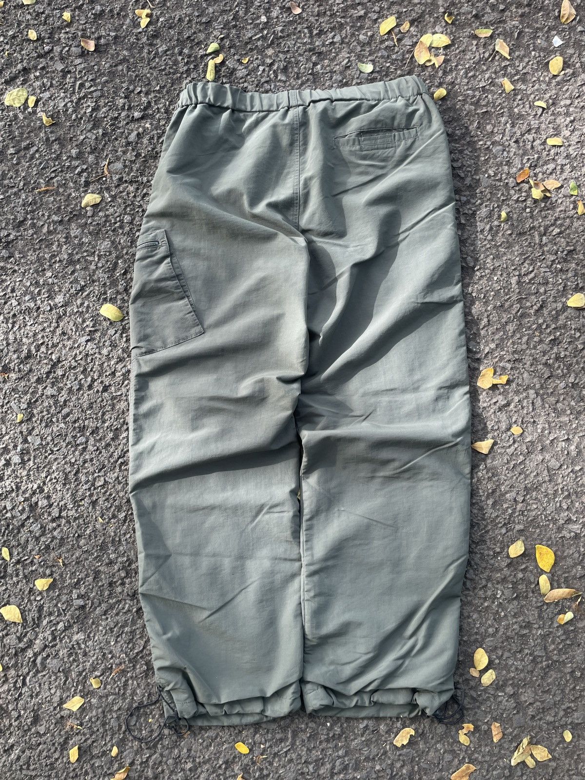 Uniqlo Vintage Y2k Style Uniqlo Super Wide Balloon Baggy Pants Size US 34 / EU 50 - 5 Thumbnail