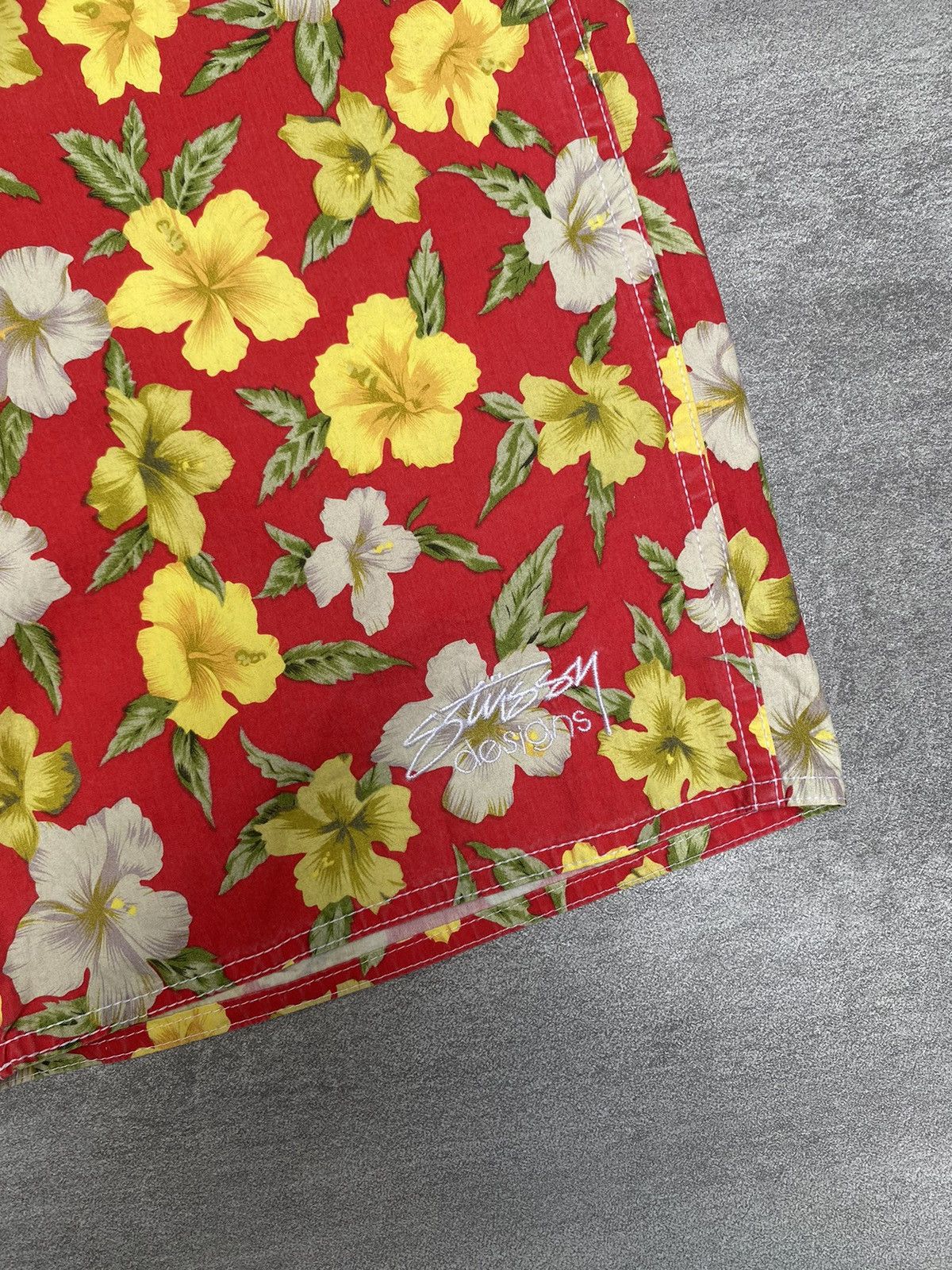 Stussy × Vintage Vintage Stussy Flower Board Short Size US 32 / EU 48 - 4 Thumbnail