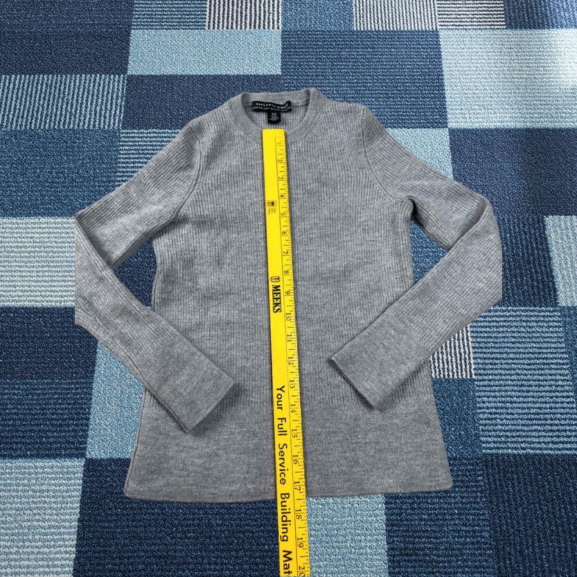 Saks Fifth Avenue Saks Fifth Avenue Sweater Womens XS Merino Wool Blend Gray Ribbed Knit Crew Neck Pullover Long Sleeve Casual Modern Size XS / US 0-2 / IT 36-38 - 1 Thumbnail