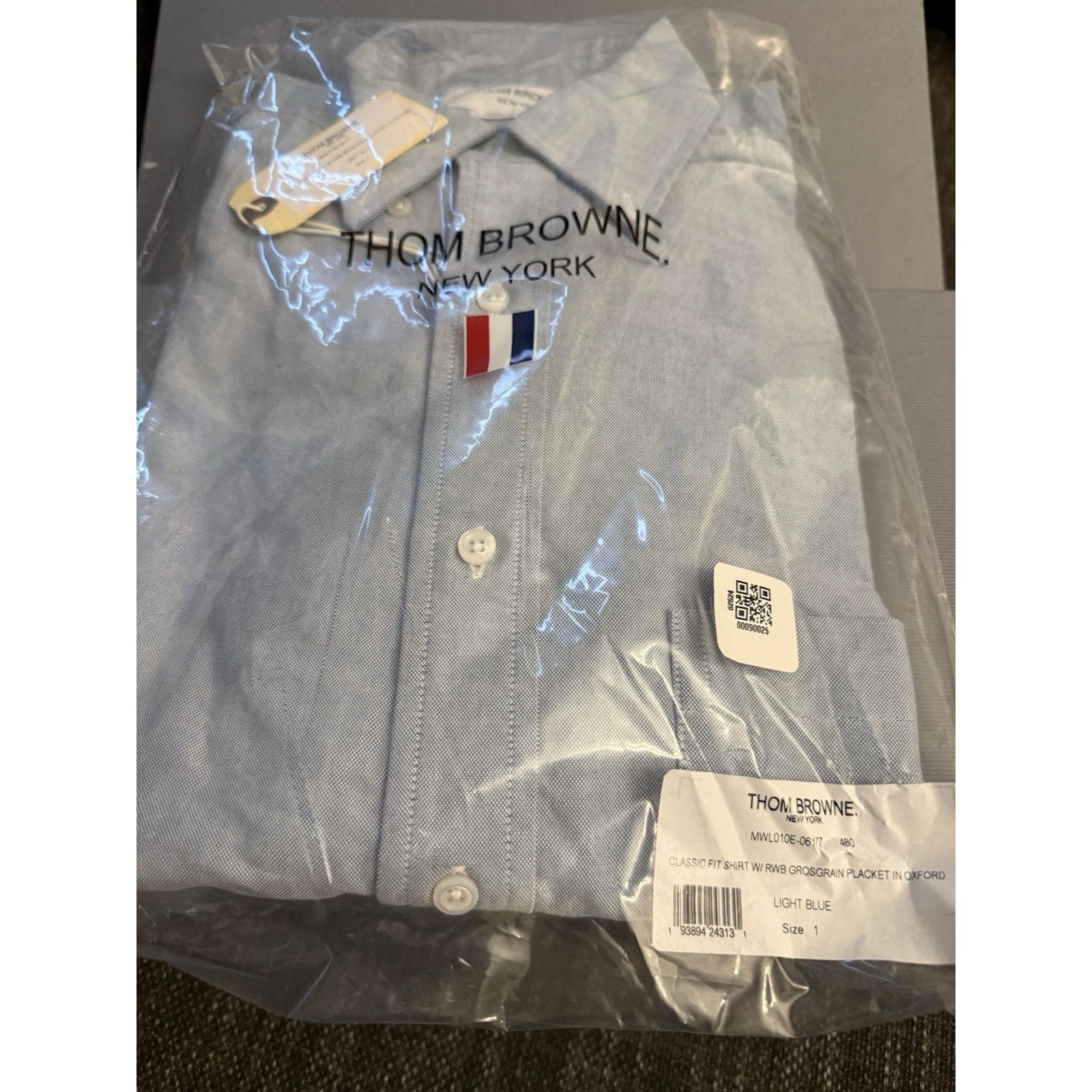 Thom Browne NWT Thom Browne Blue Oxford RWB Grosgrain Placket Shirt TB1 Size US S / EU 44-46 / 1 - 10 Thumbnail