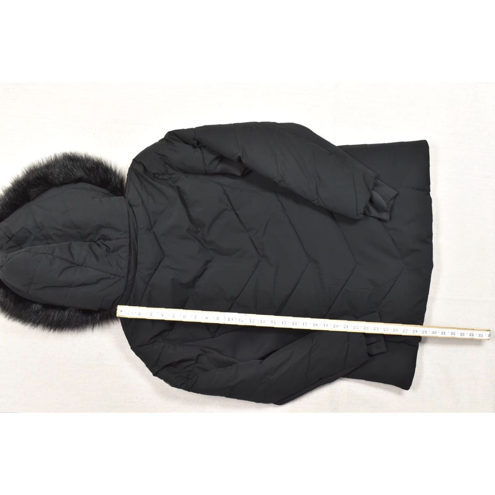Michael Kors Michael Kors Women's Large Black Quilted Puffer Jacket Hooded Faux Fur Gold Hardware Size L / US 10 / IT 46 - 2 Thumbnail