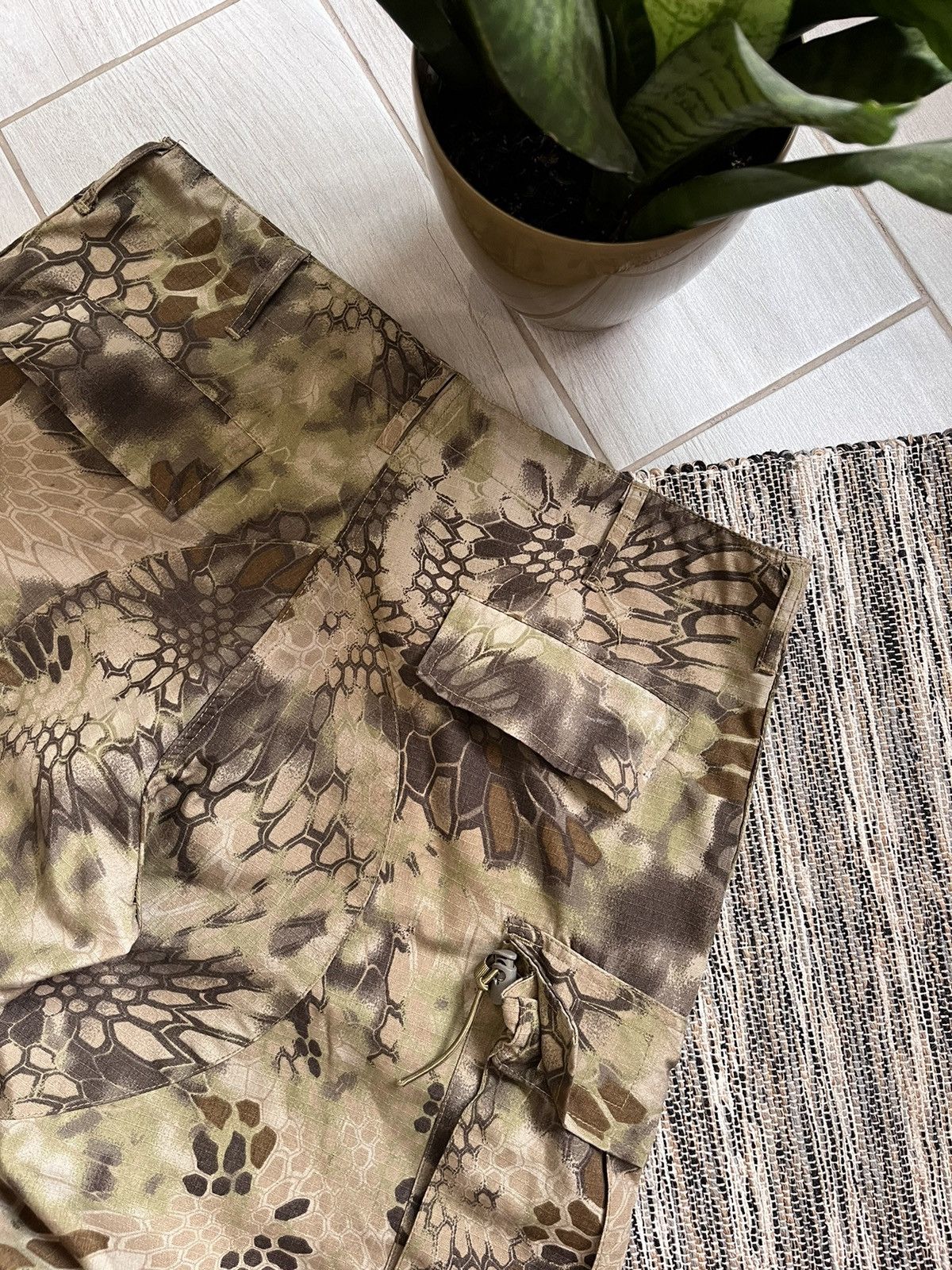 Vintage Vintage Camo trousers pants cargo drawstrings snake skin Size US 32 / EU 48 - 11 Thumbnail