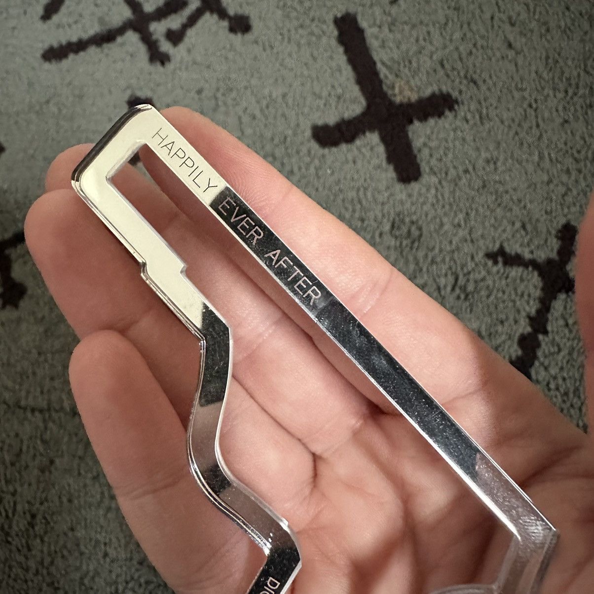 Dior × Hedi Slimane Dior Homme AW07 Fall 2007 Archive Gun Pin Brooch RARE Size ONE SIZE - 2 Thumbnail