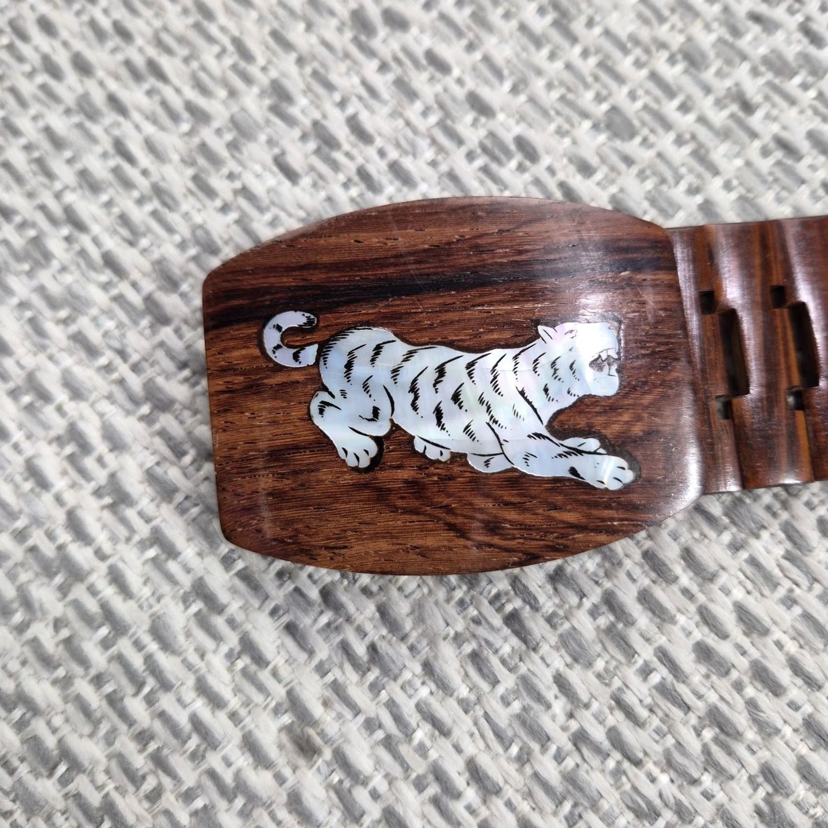 Vintage RARE Tiger Inlay Belt Wood Buckle Adult One Size 44 in. Adjustable Shell Brown Leather? Wood Belt Size ONE SIZE - 4 Thumbnail