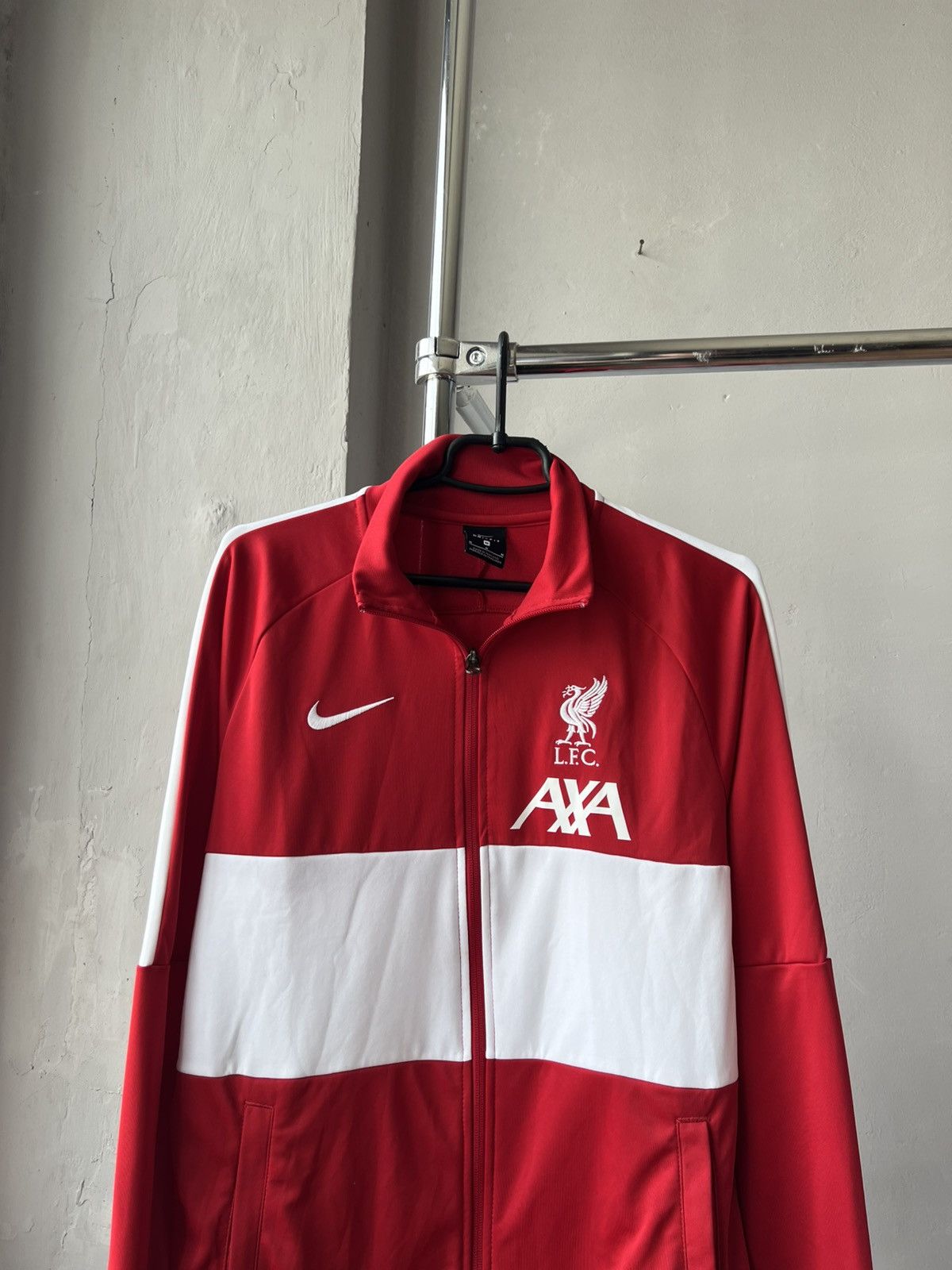 Nike 2020 LIVERPOOL TRACK JACKET ANTHEM RED/WHITE NIKE SIZE M Size US M / EU 48-50 / 2 - 3 Thumbnail
