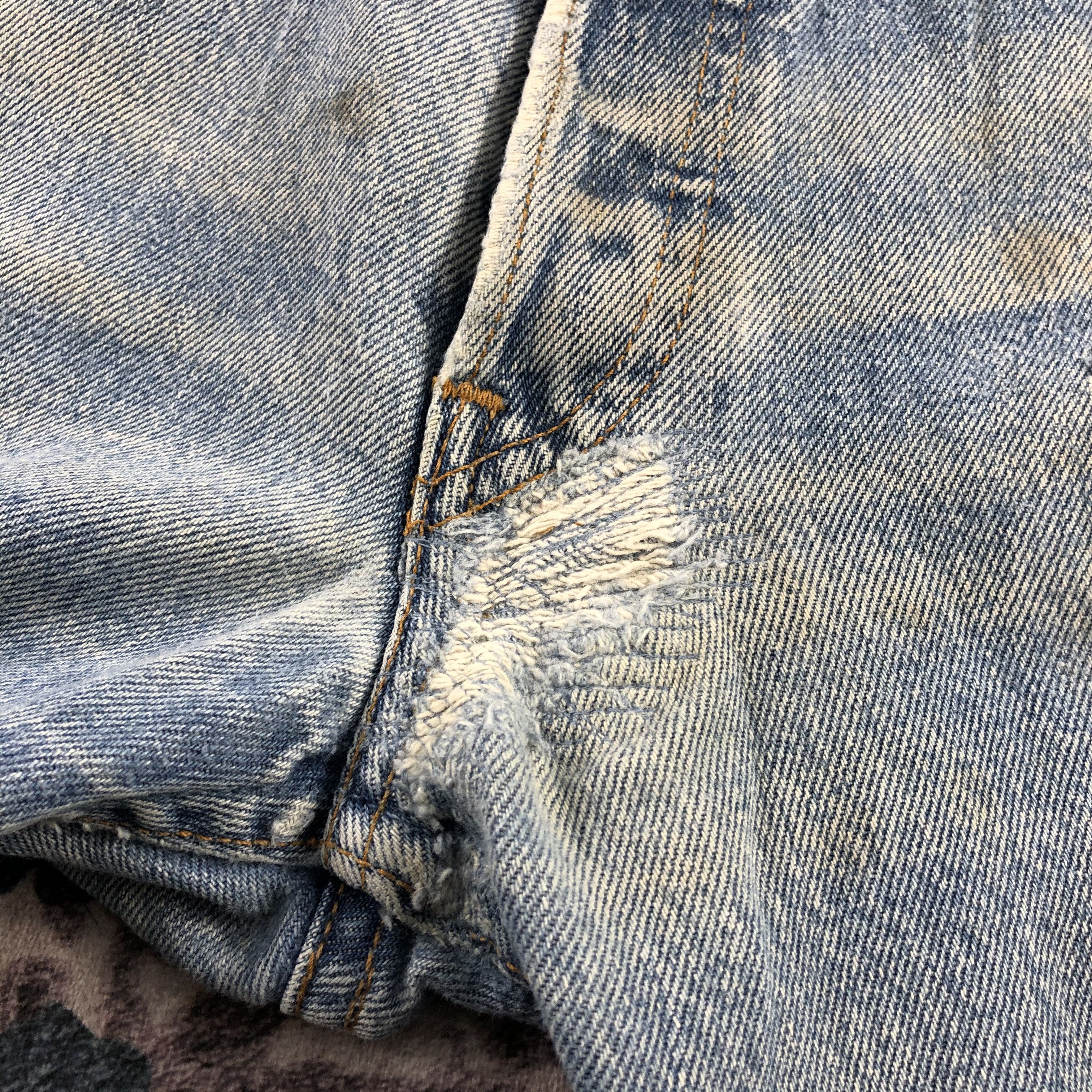 Levi's 90s Vintage Distress Levis 501 Jeans-JM2797 Size 28" / US 6 / IT 42 - 12 Thumbnail