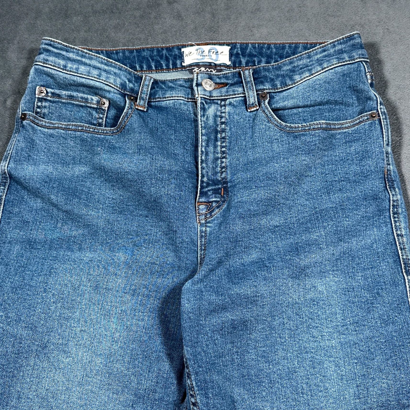Vintage VINTAGE We The Free Jeans Womens 30 Blue CRVY High Rise Vintage Straight Raw Hem Denim Size 30" / US 8 / IT 44 - 2 Thumbnail