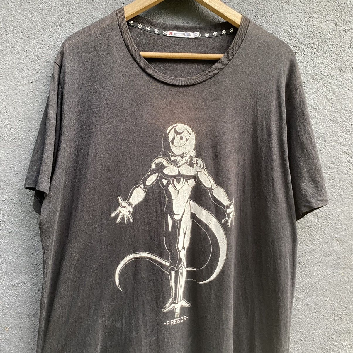 Anime Thrashed Faded Freeza Dragon Ball Anime X Uniqlo Tee Size US XL / EU 56 / 4 - 2 Thumbnail