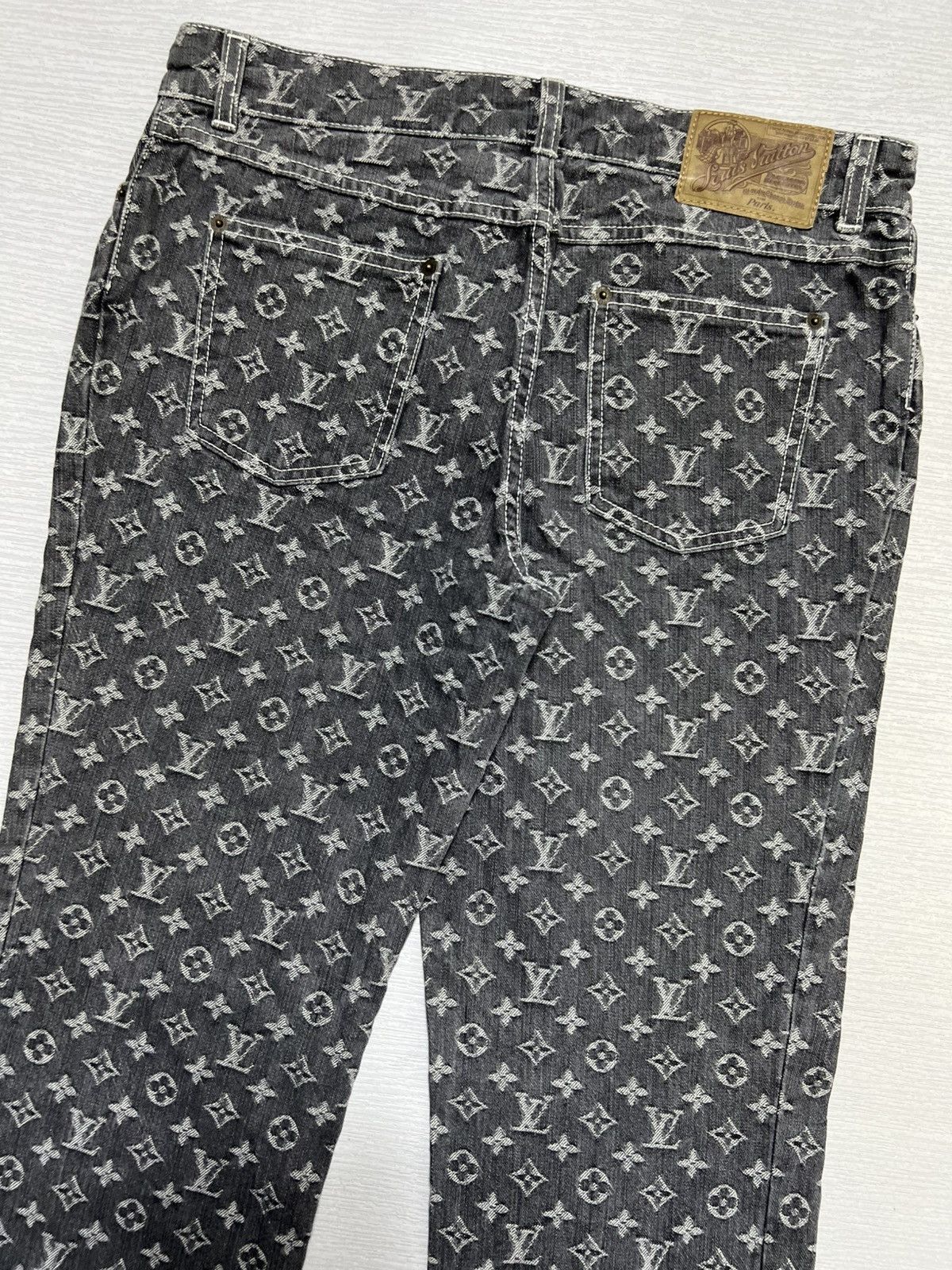 Louis Vuitton Louis Vuitton - Marc Jacobs - Jacquard Monogram Denim Jeans Size 28" / US 6 / IT 42 - 8 Thumbnail