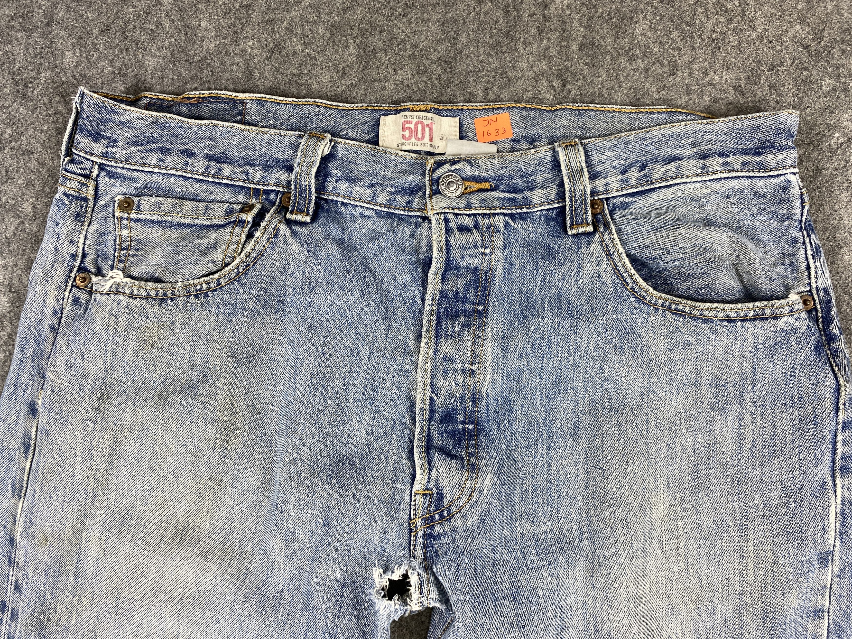 Levi's Blue Wash Vintage Levi's 501 Jeans 35x33.5 Denim -JN1633 Size US 35 - 3 Thumbnail