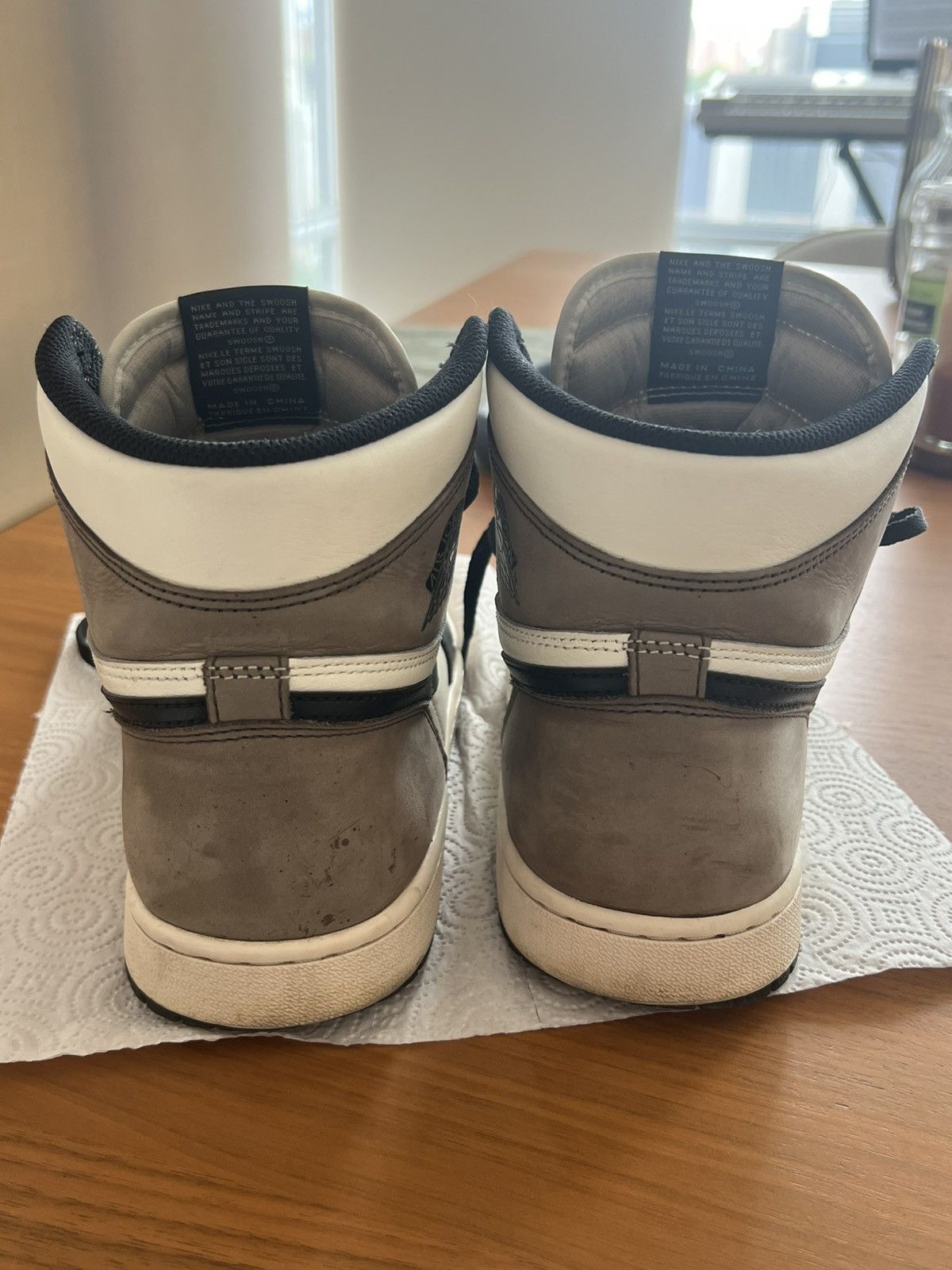 Nike Jordan 1 Retro High Dark Mocha Size US 11.5 / EU 44-45 - 6 Thumbnail