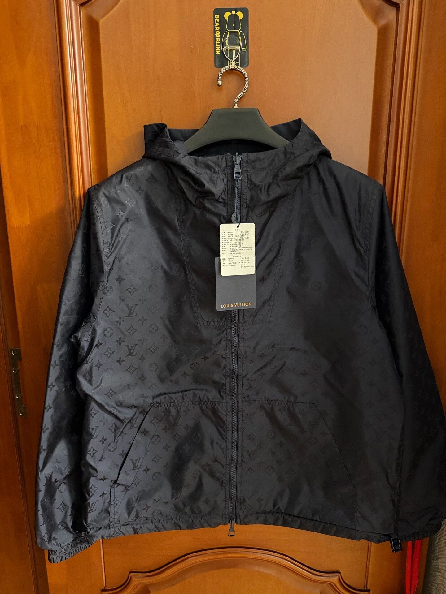 Louis Vuitton louis vuitton reversible logo printed jacket Size US L / EU 52-54 / 3 - 1 Thumbnail